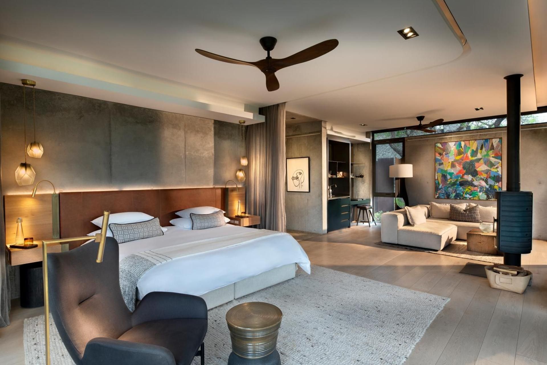 Mapogo Villa with 2 Game Drives