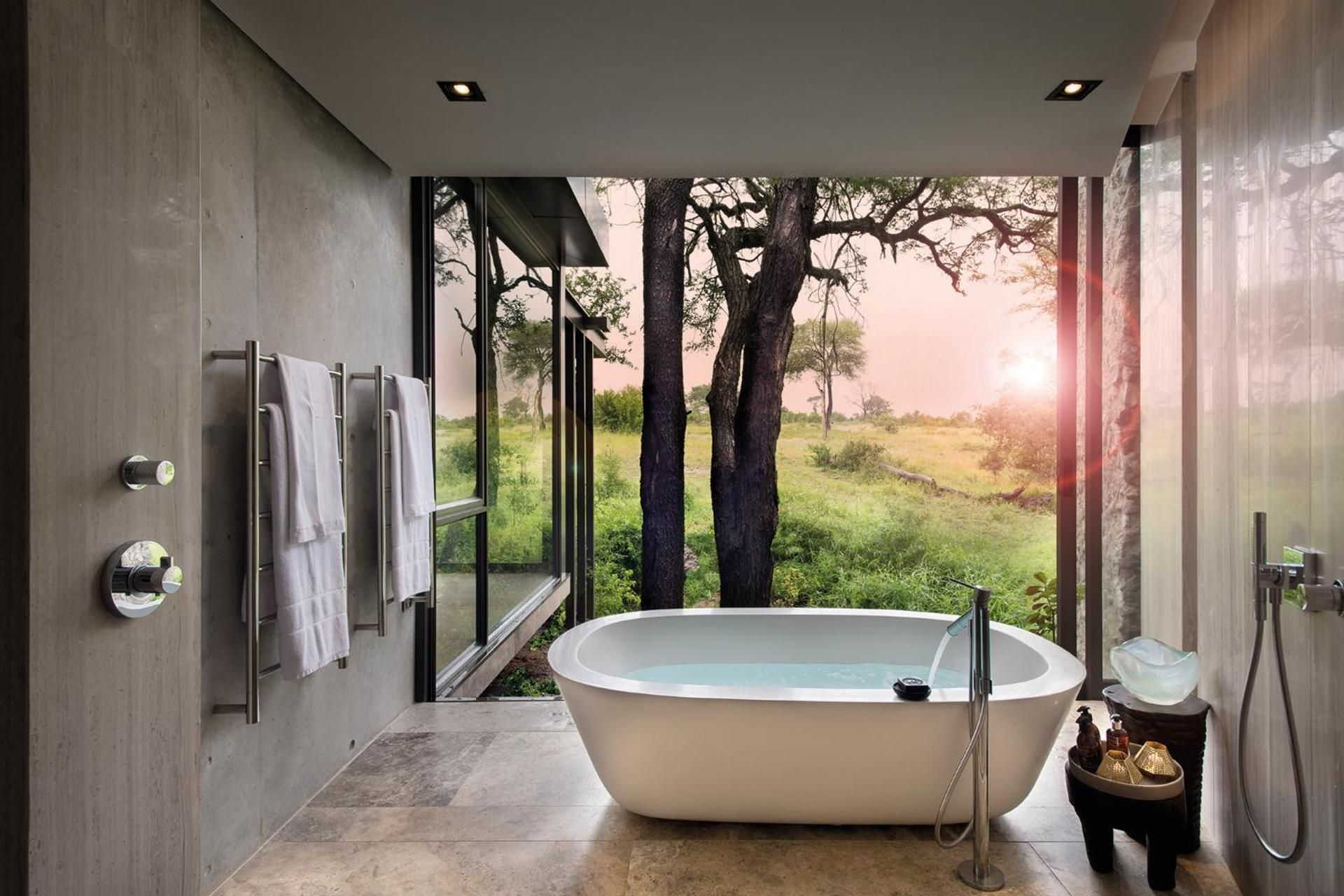 Mvula Villa with 2 Game Drives