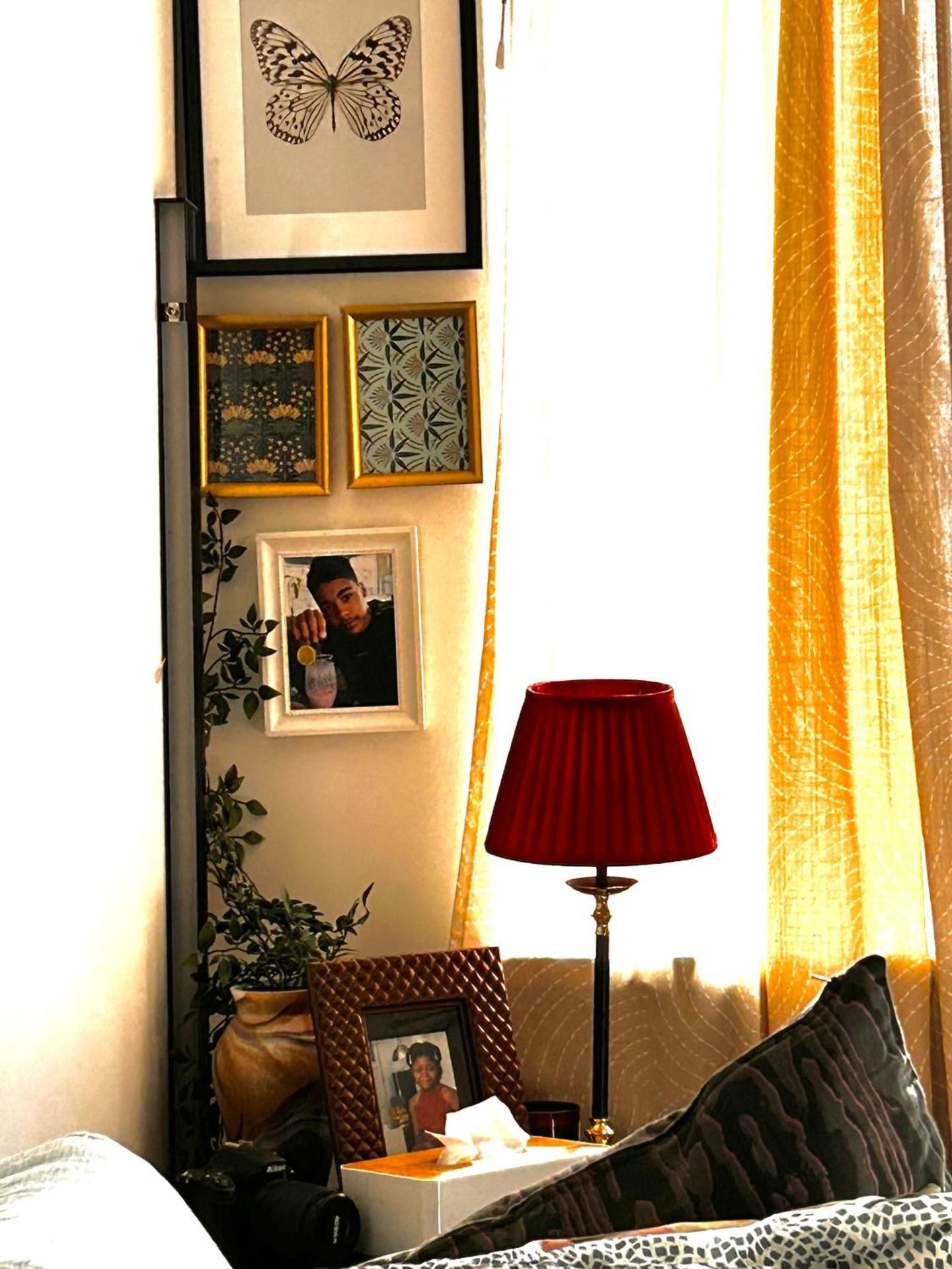 Deluxe Studio