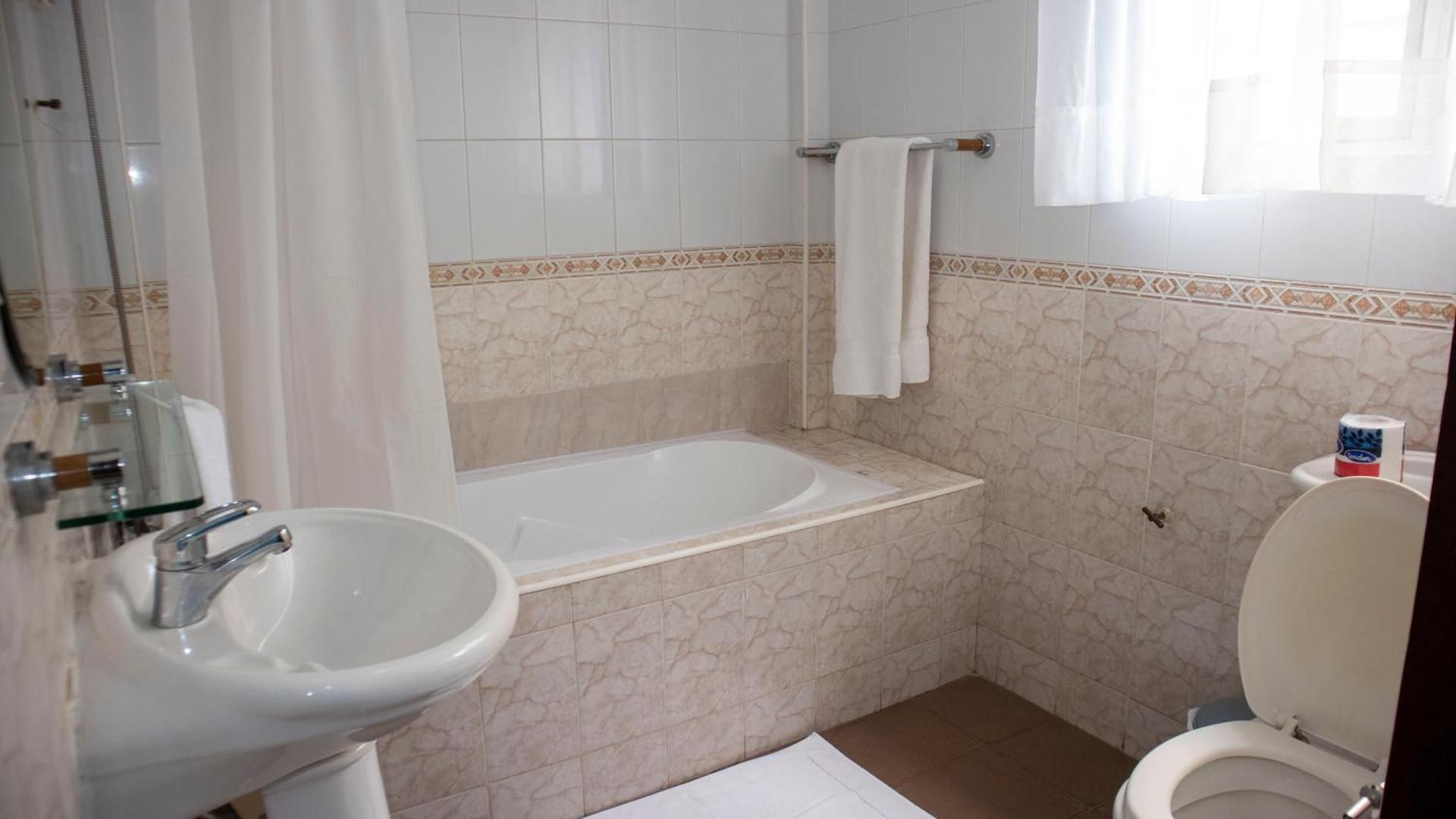 His Majestys Hotel Apartment 2