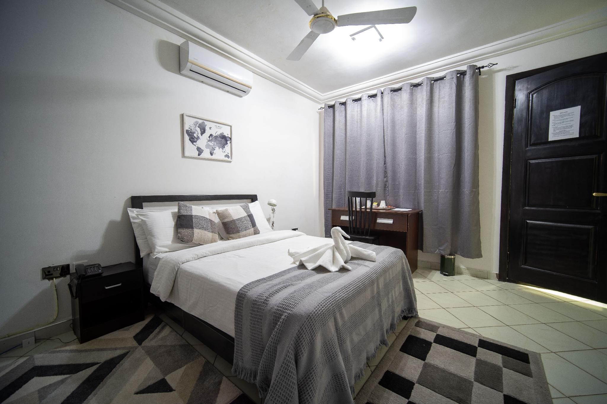 The Cabyn (by Blue Angels) Budget Room