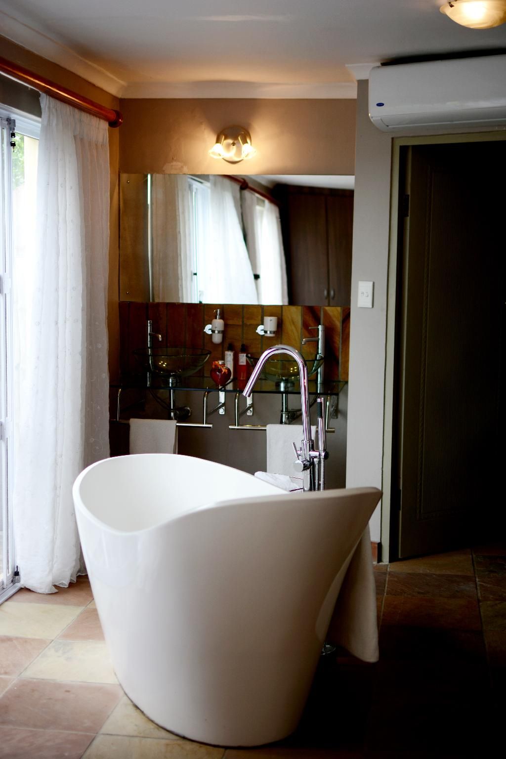 Kududu Guest House Luxury Rooms