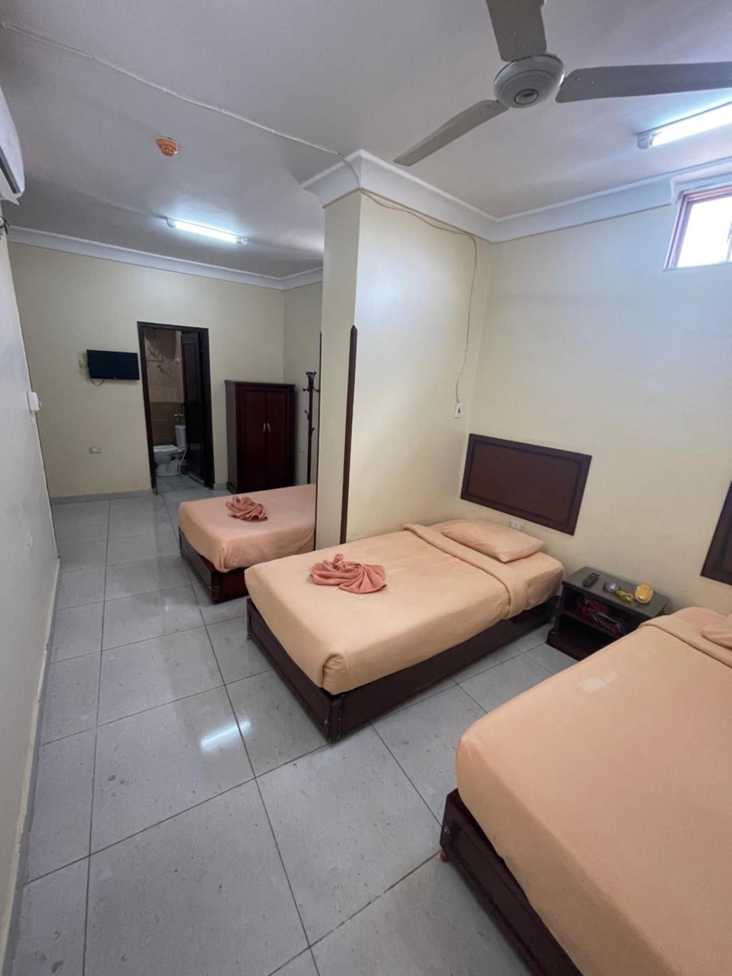 Economy Triple Room