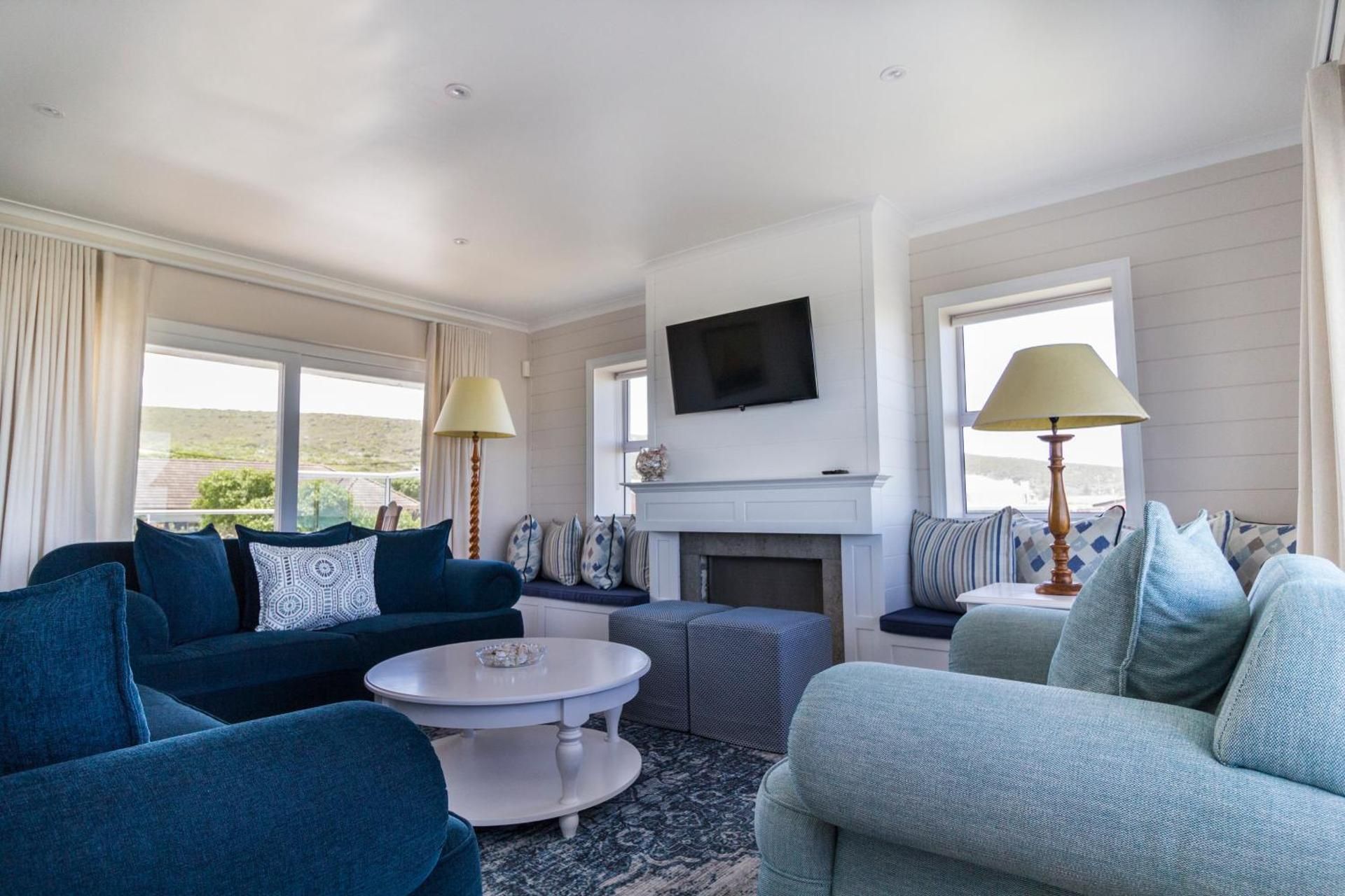 Two-Bedroom Apartment with Sea View