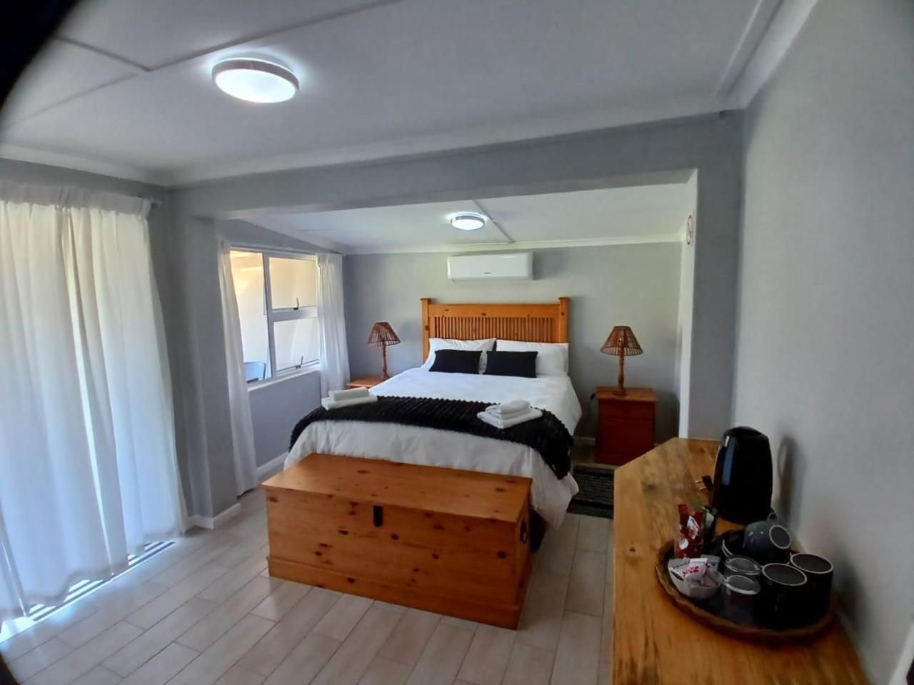 Queen Room with Garden View