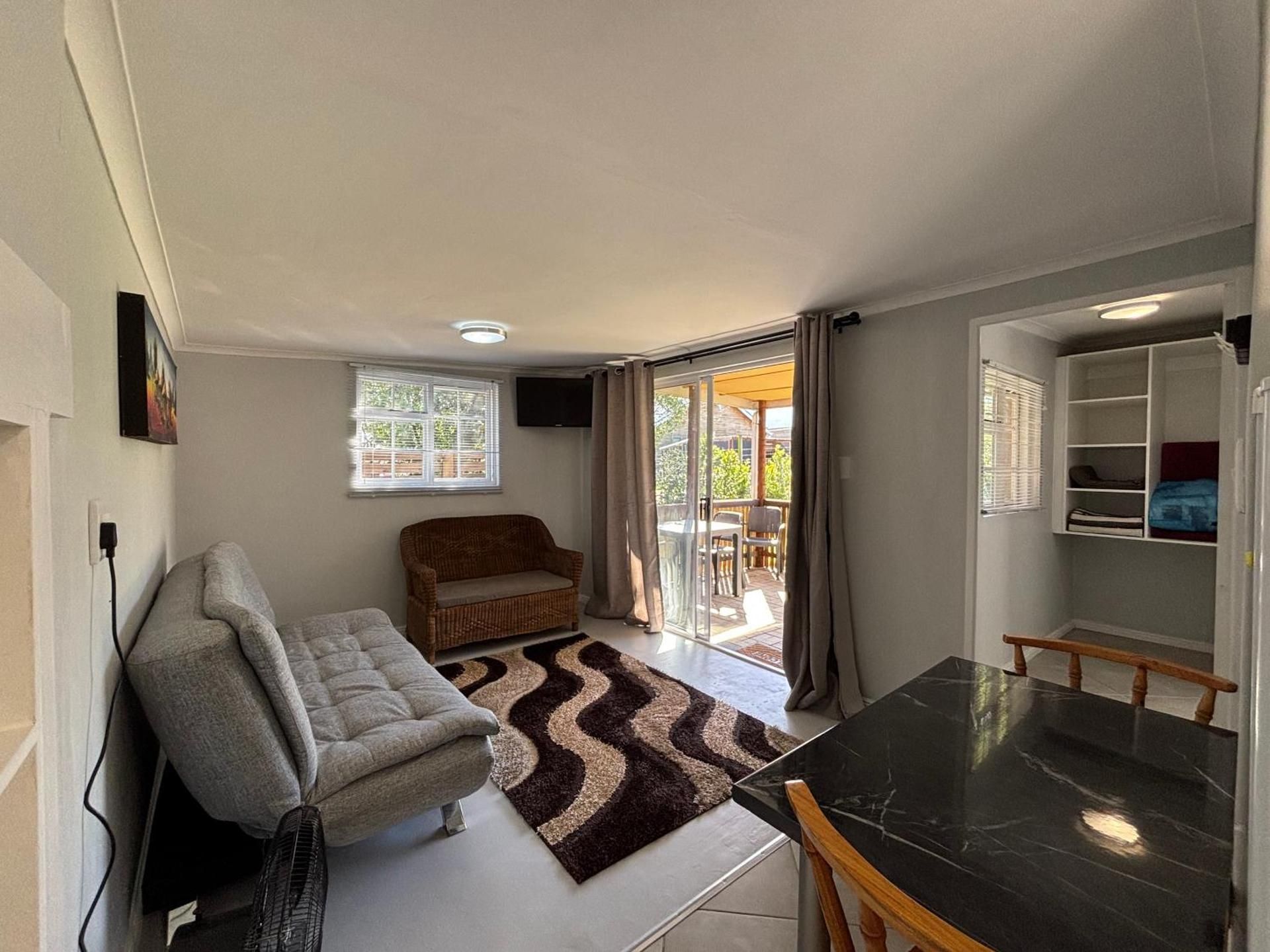 Family Room with Garden View