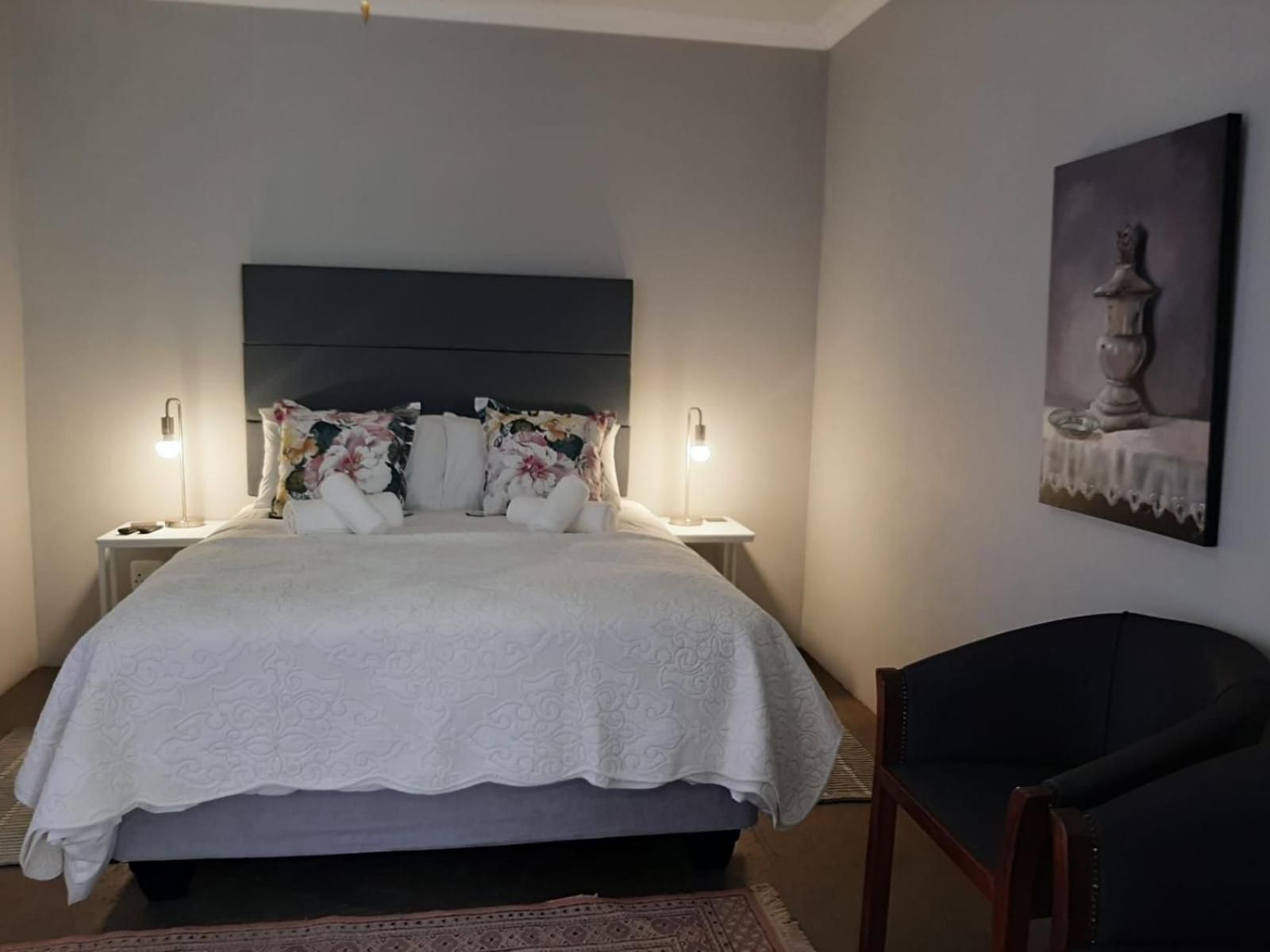Economy Queen Room