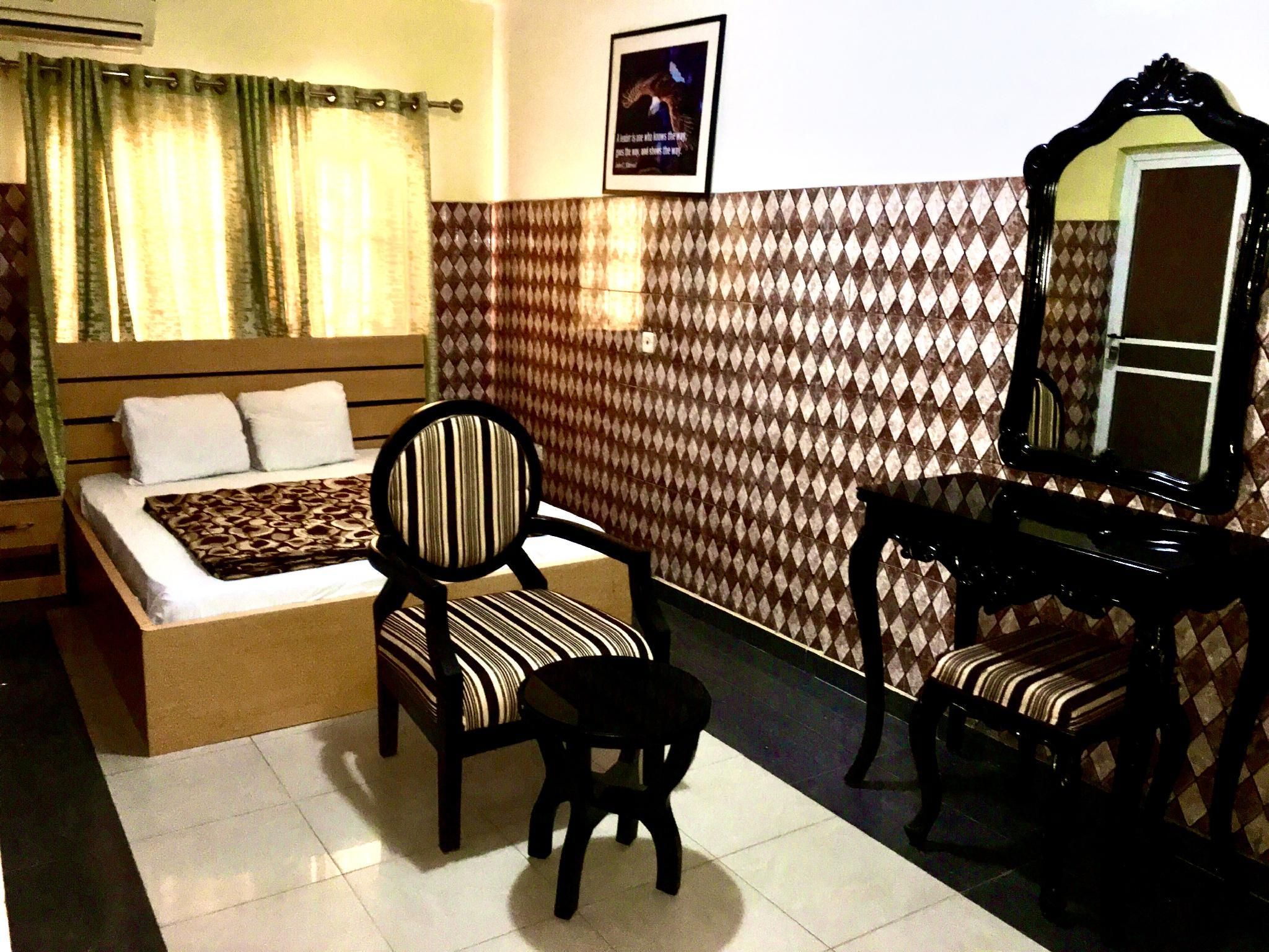 Executive Room