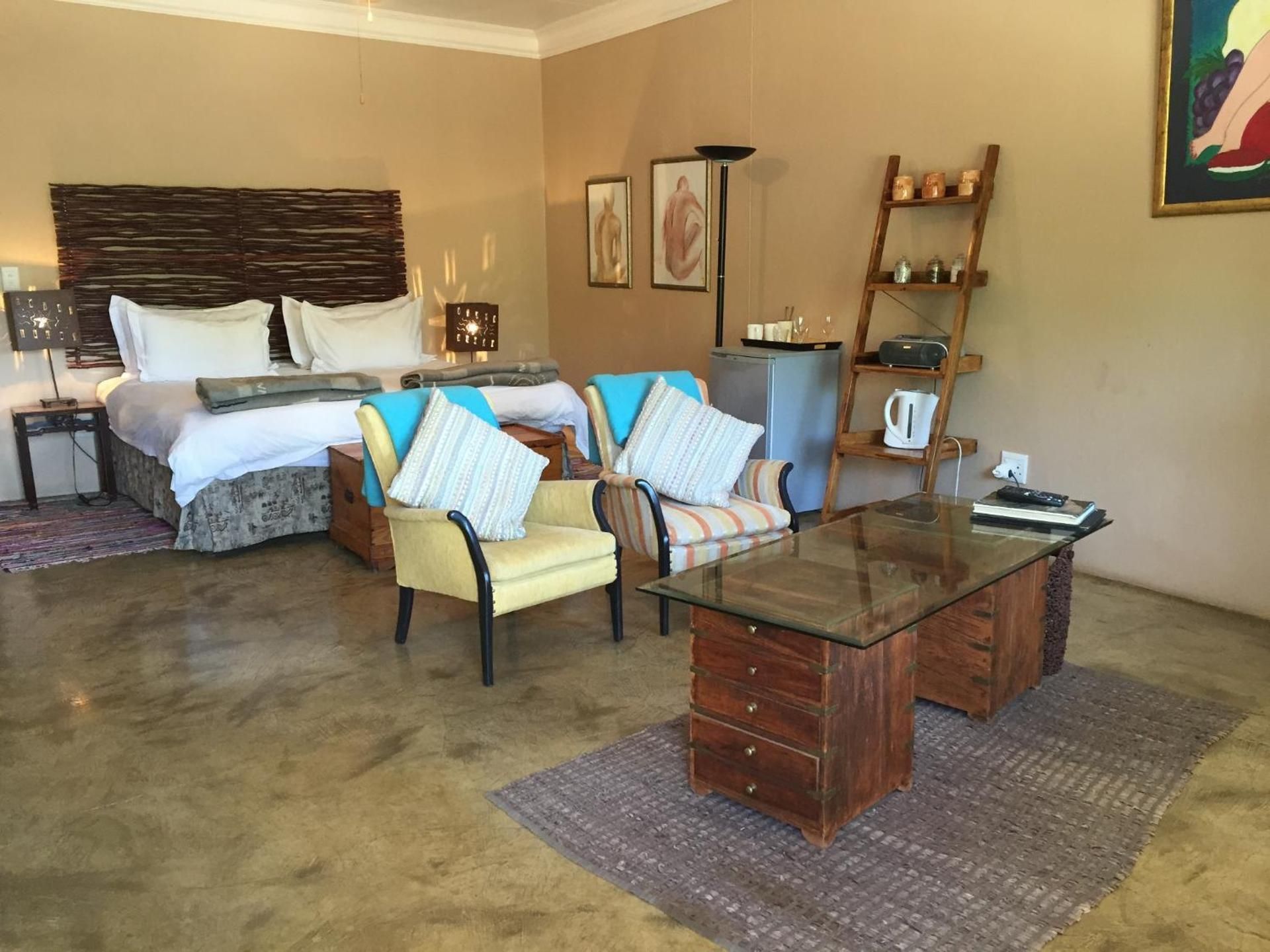 Deluxe King or Twin Suite - 3