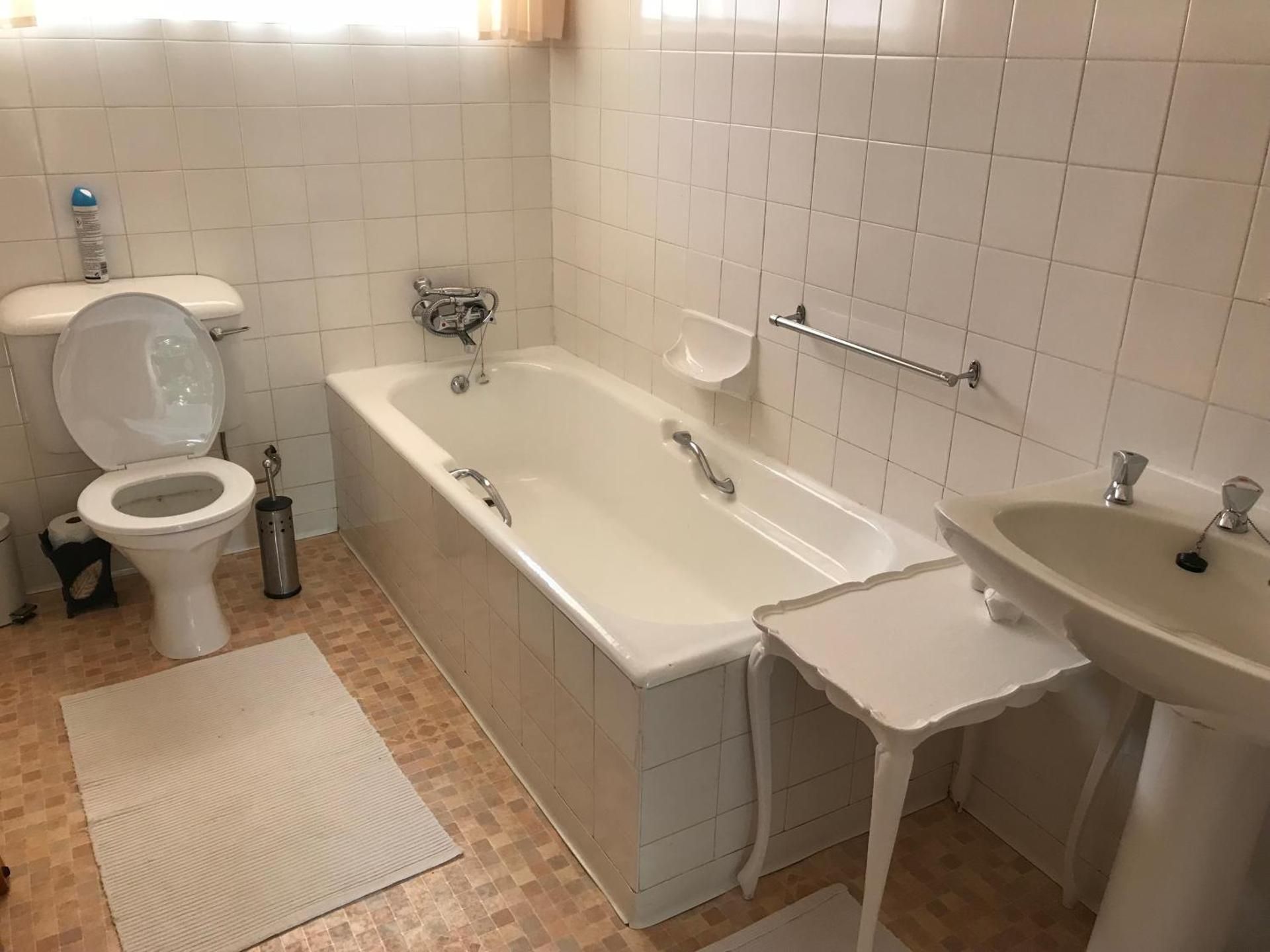 Double or Twin Room with Private Bathroom
