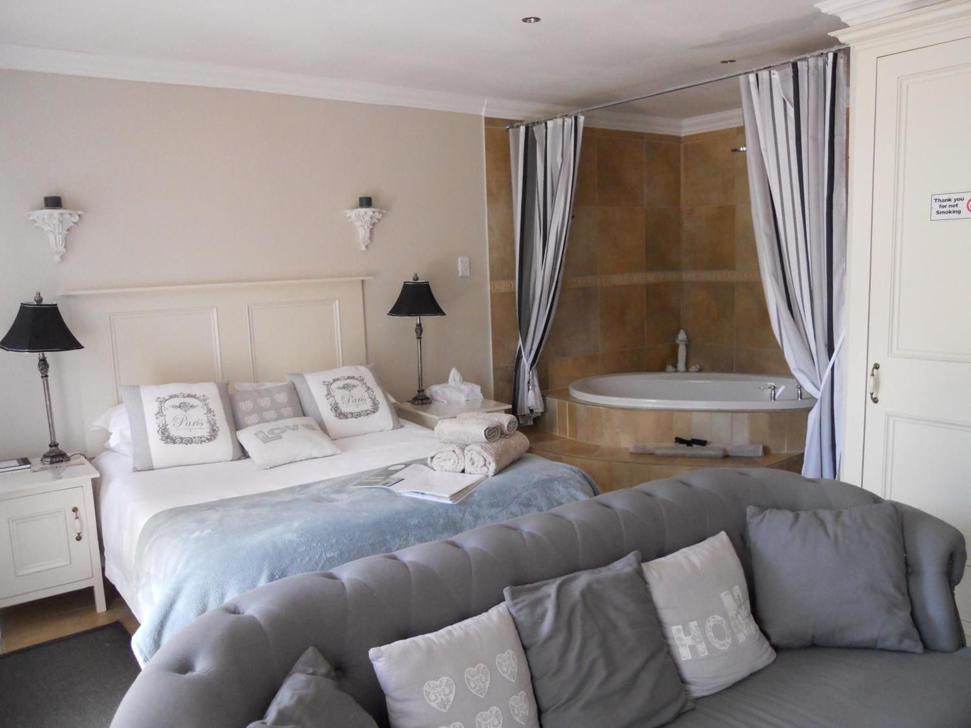 Suite with Kitchenette
