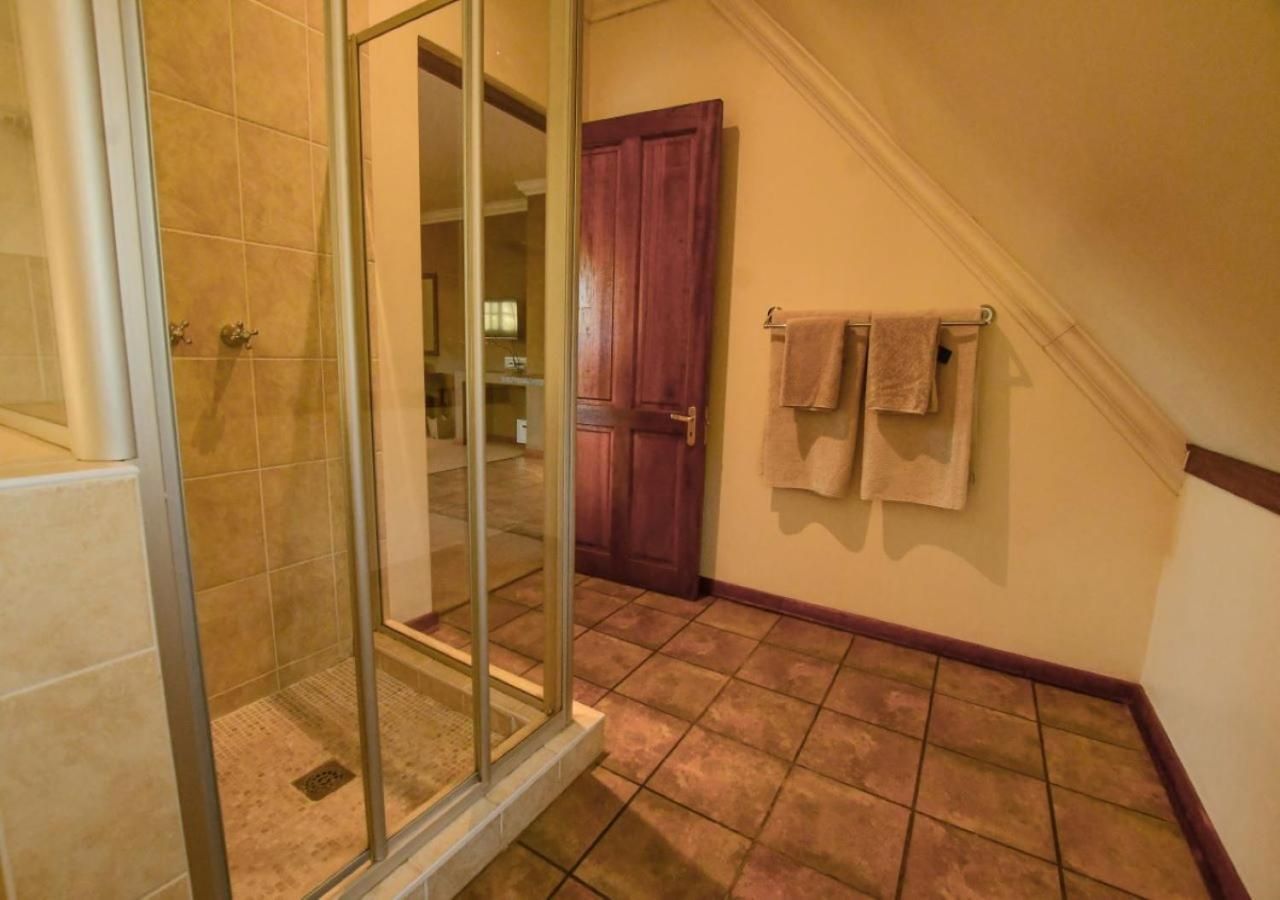 Queen Room with Balcony