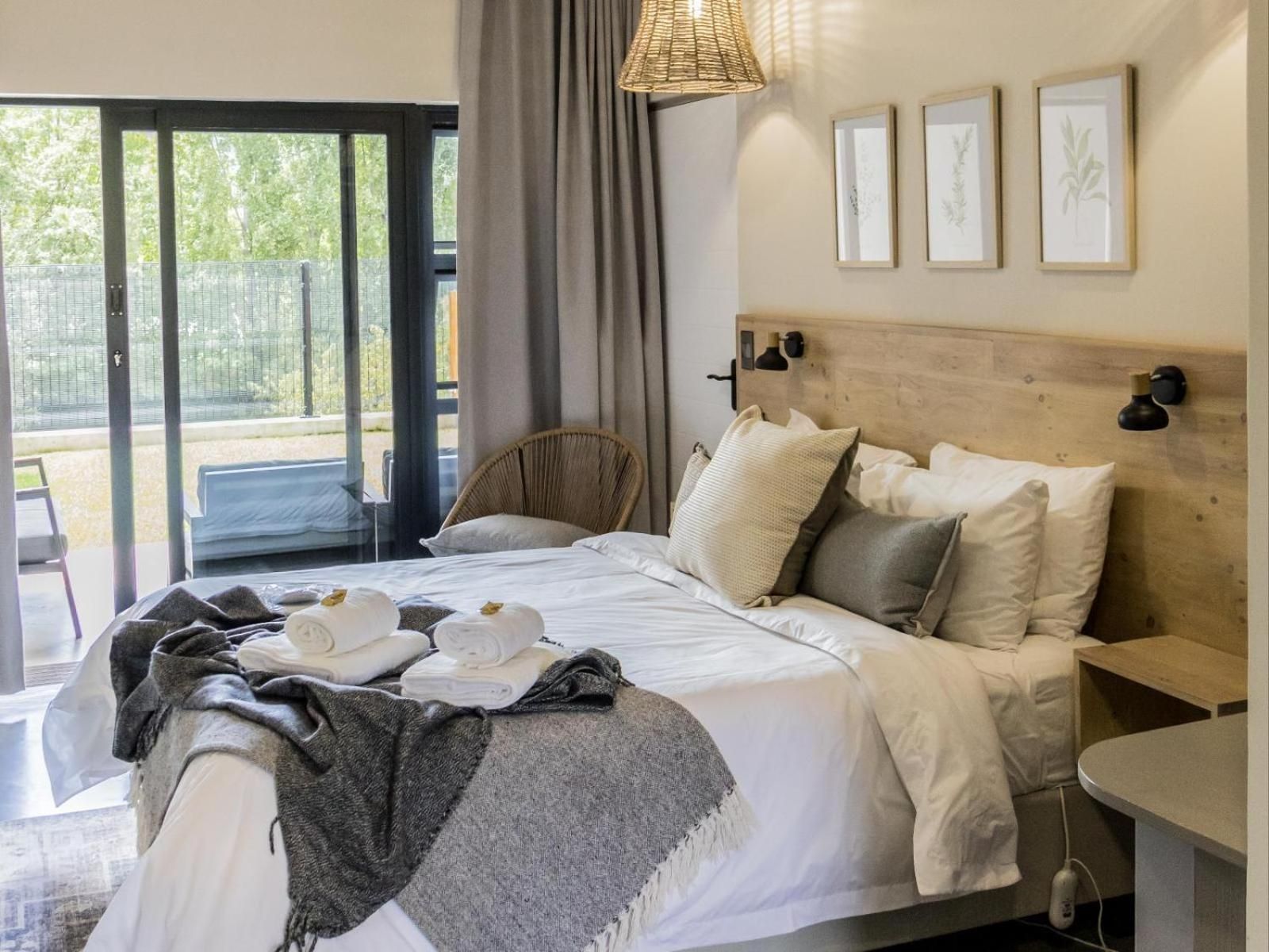 Luxury Queen Room