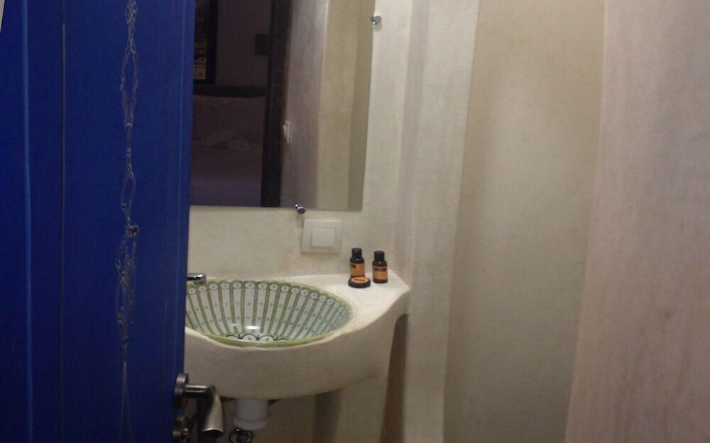 Riad Zaitouna Chaouen Standard Double Room 4