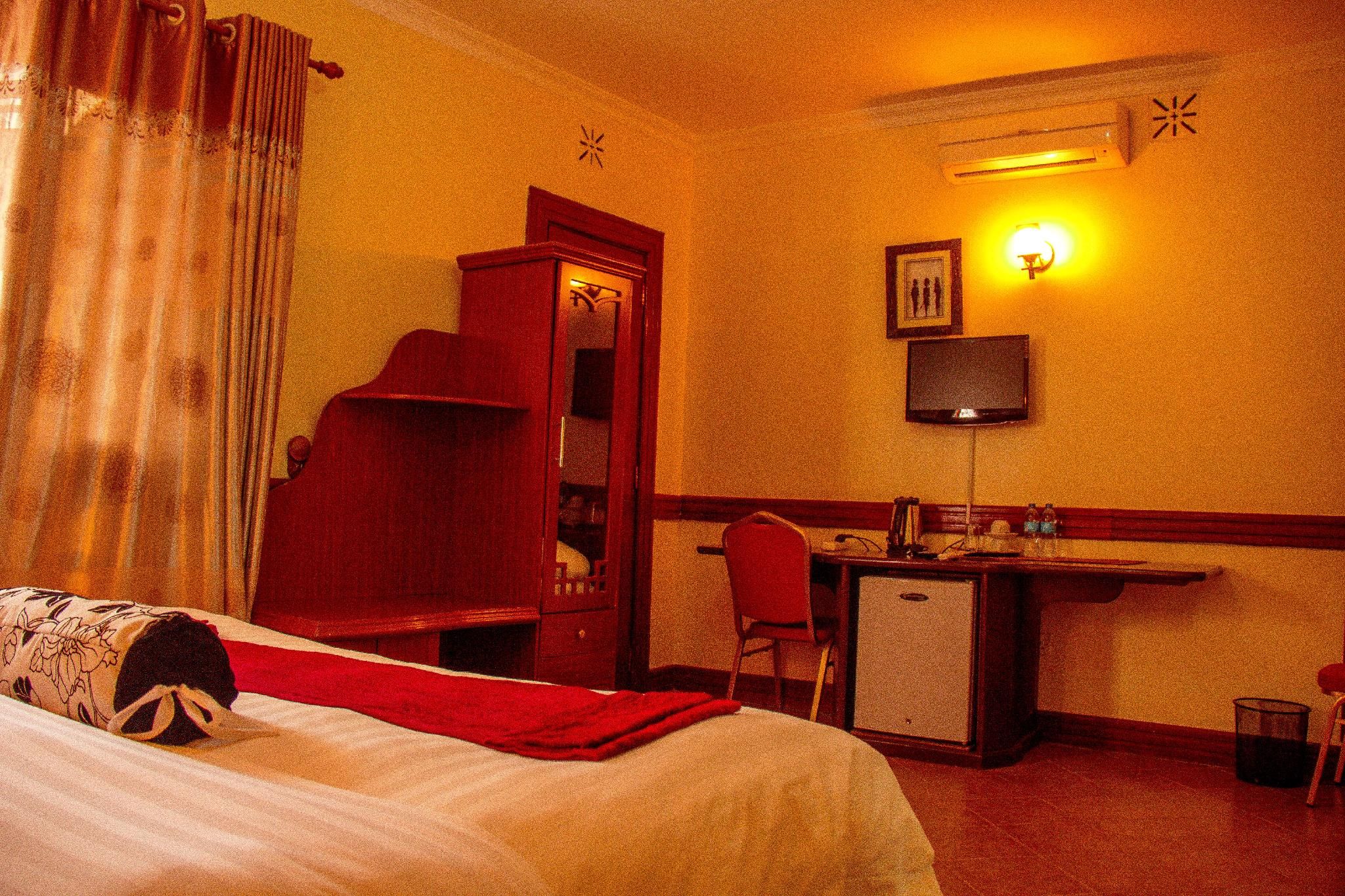 New Charity Hotel International Double Room
