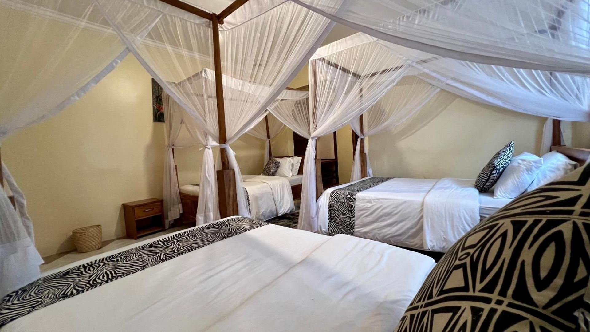 Triple Room with Private Bathroom