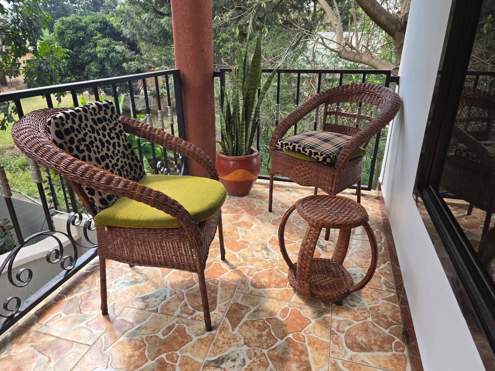 Three-Bedroom Premium Apartment with Balcony