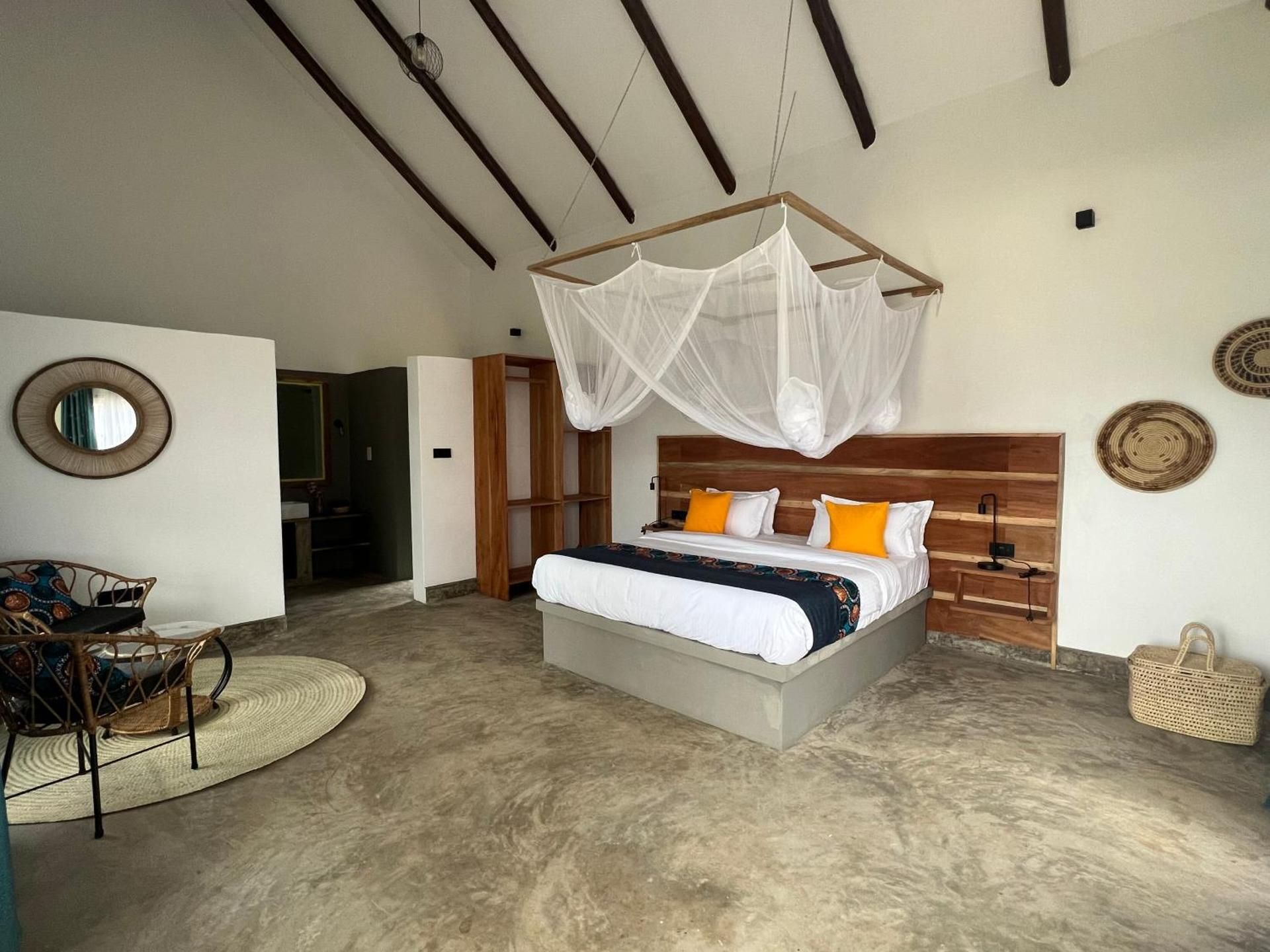 Deluxe Double Room with Extra Bed