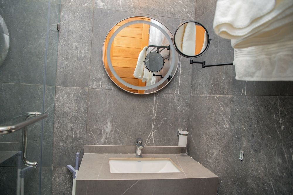 unreal homes Single Room, City View 7