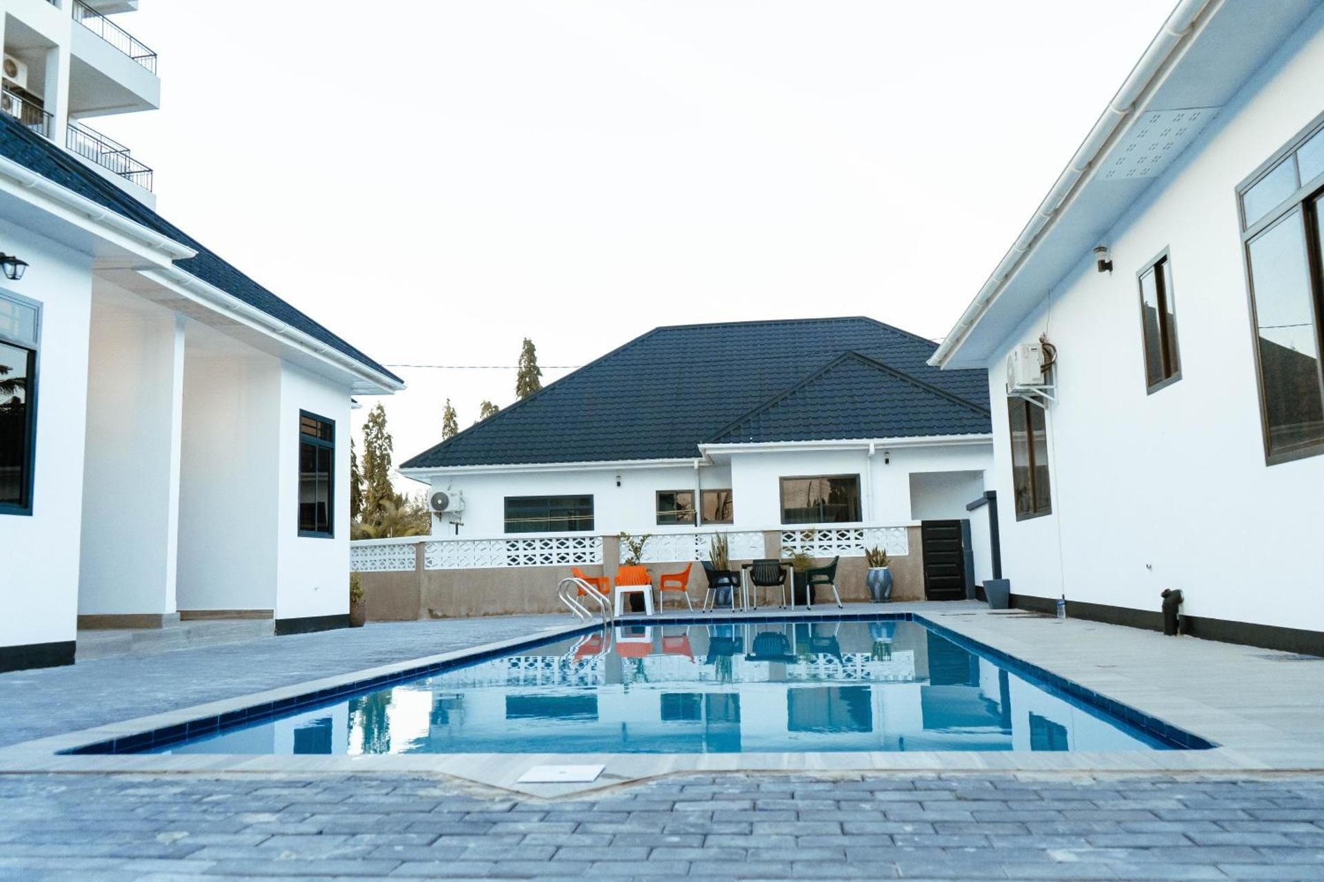 Roseney Home