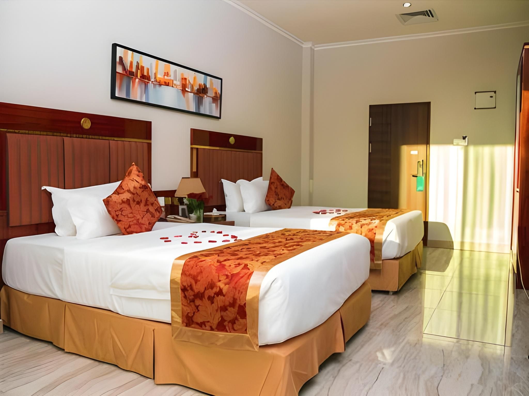 Tiffany Diamond Hotels - Makunganya Street Executive Twin