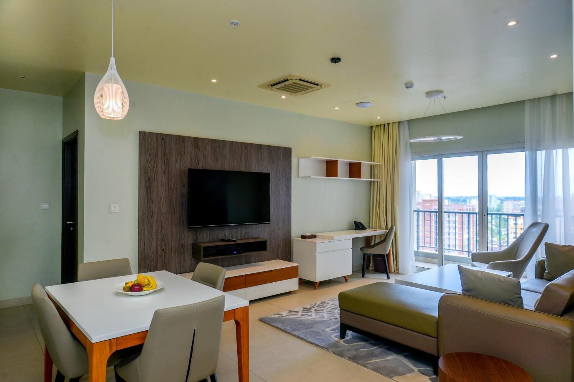 AURA SUITES King Studio 3