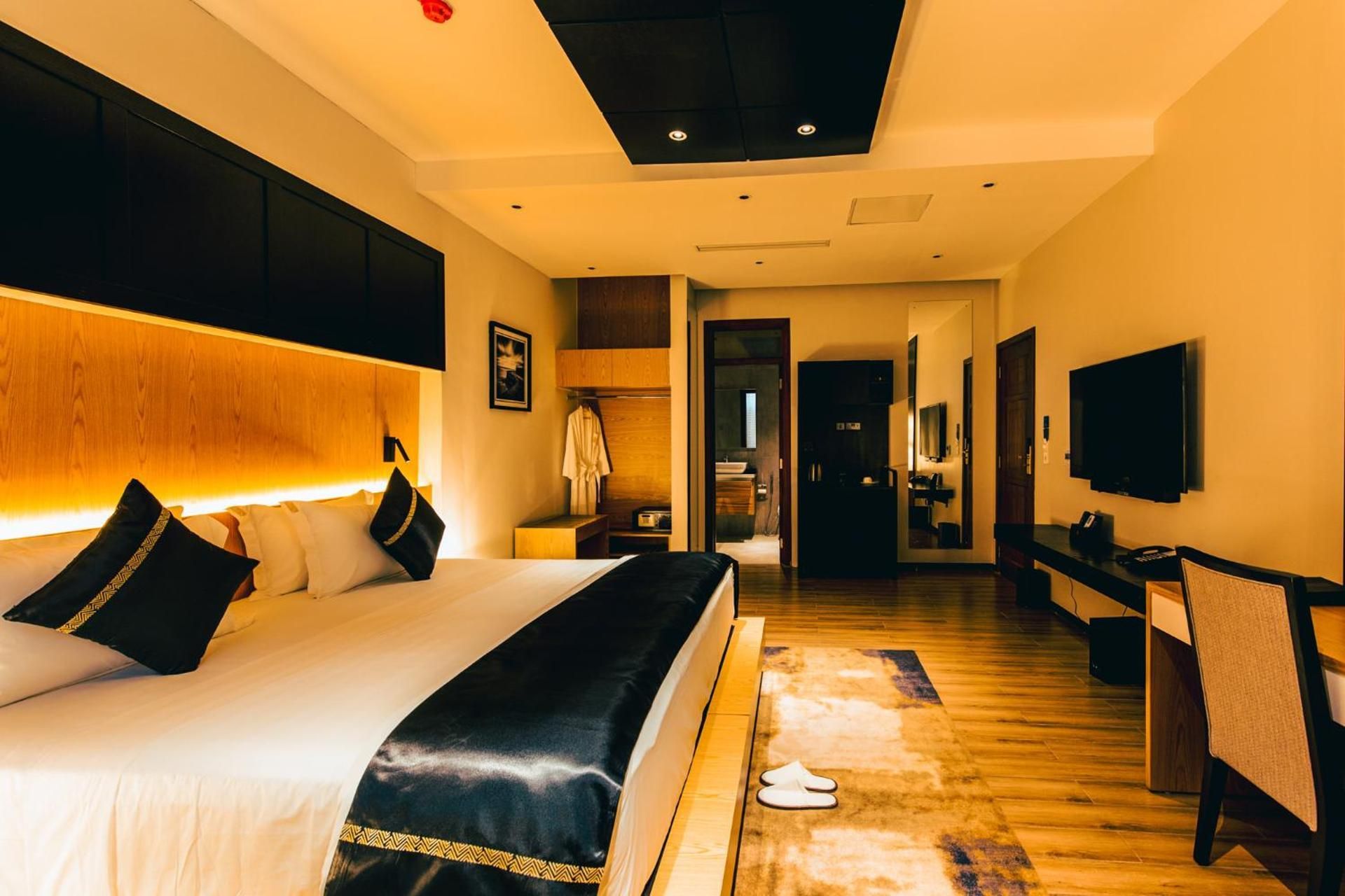 Blackwood Boutique Hotel and Apartments Deluxe Double or Twin Room with Balcony 2