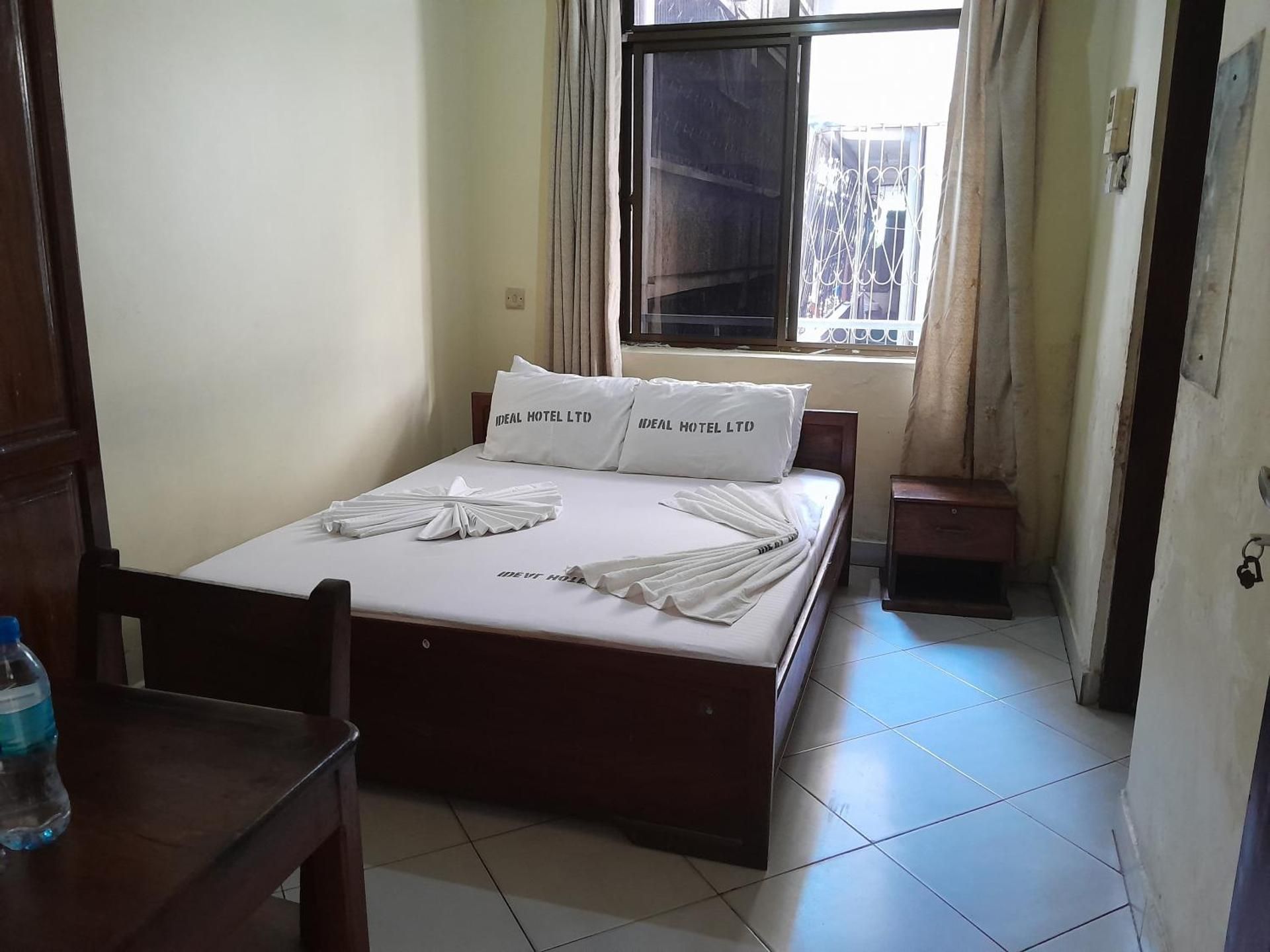 Hotel Ideal Standard Double Room 2