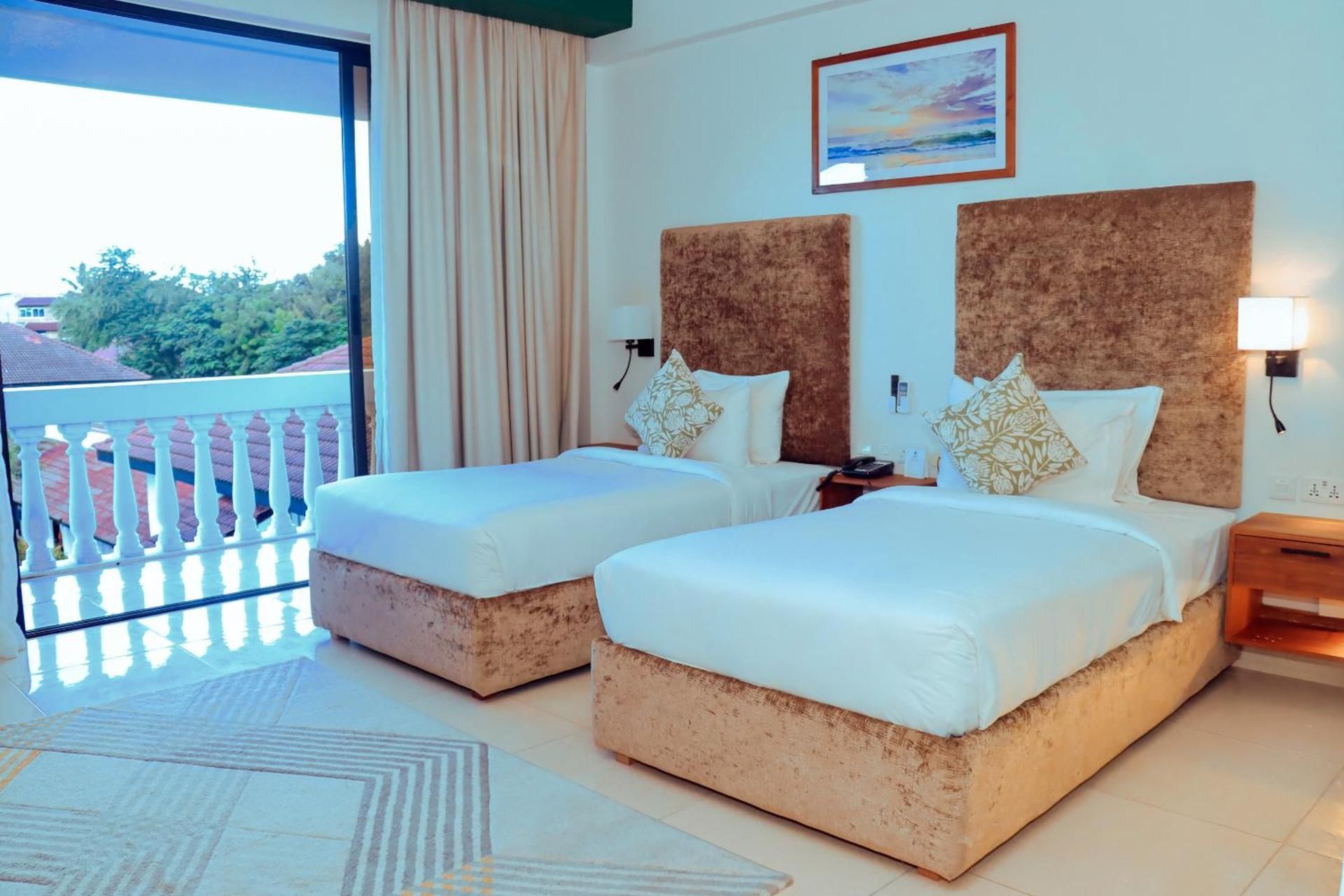 Deluxe Twin Room