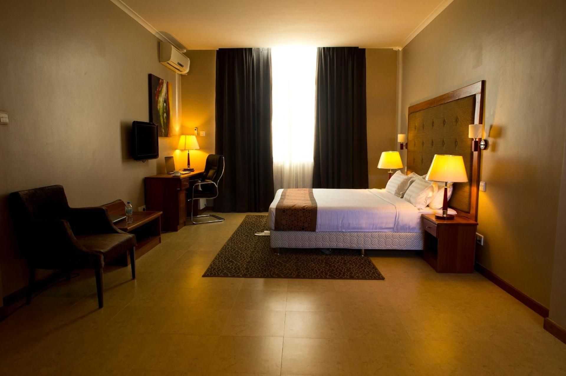 One-Bedroom Suite