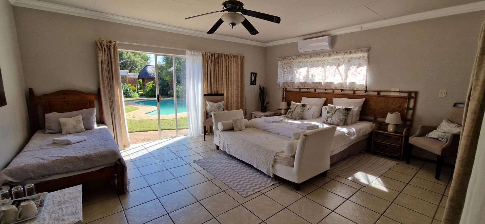 Deluxe Double Room (2 Adults + 1 Child)