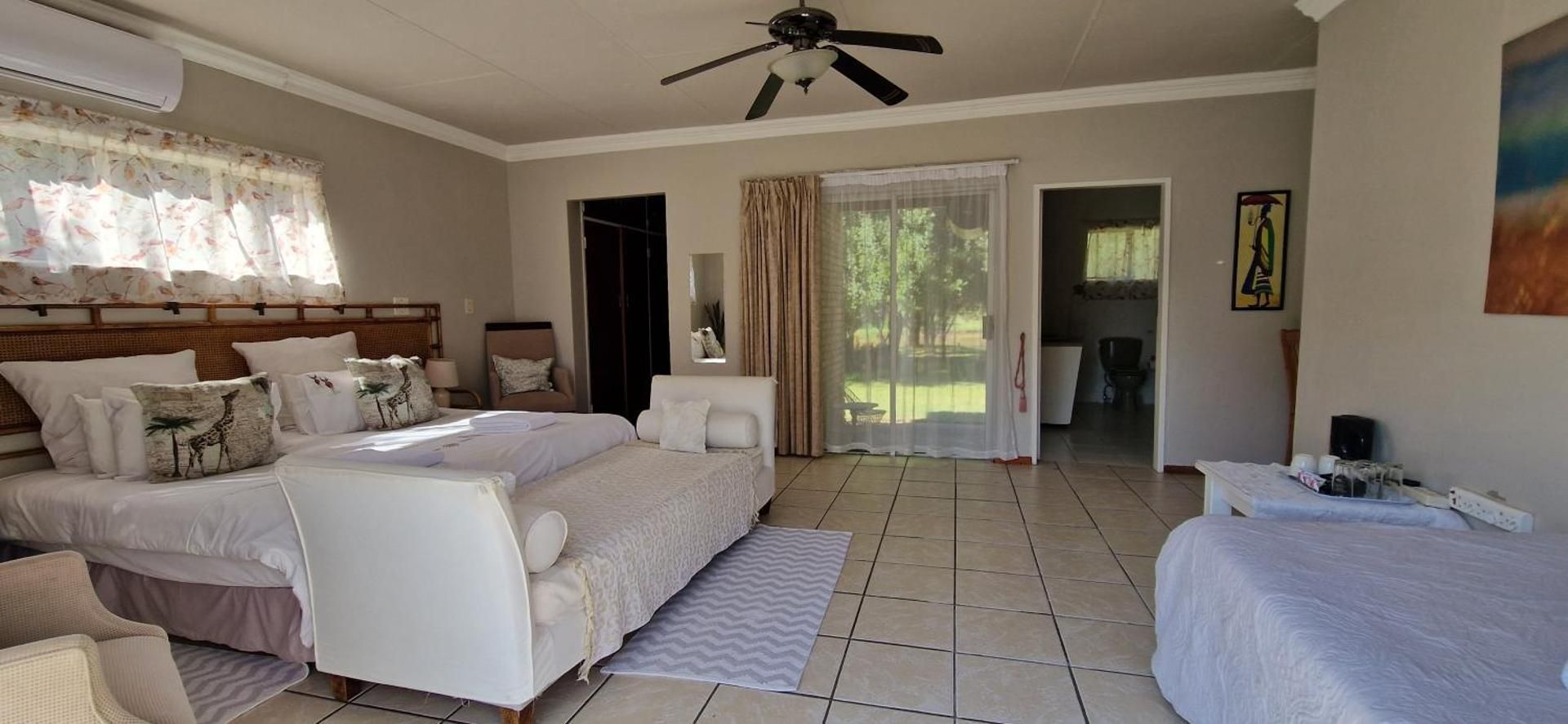 Deluxe Double Room (2 Adults + 1 Child)