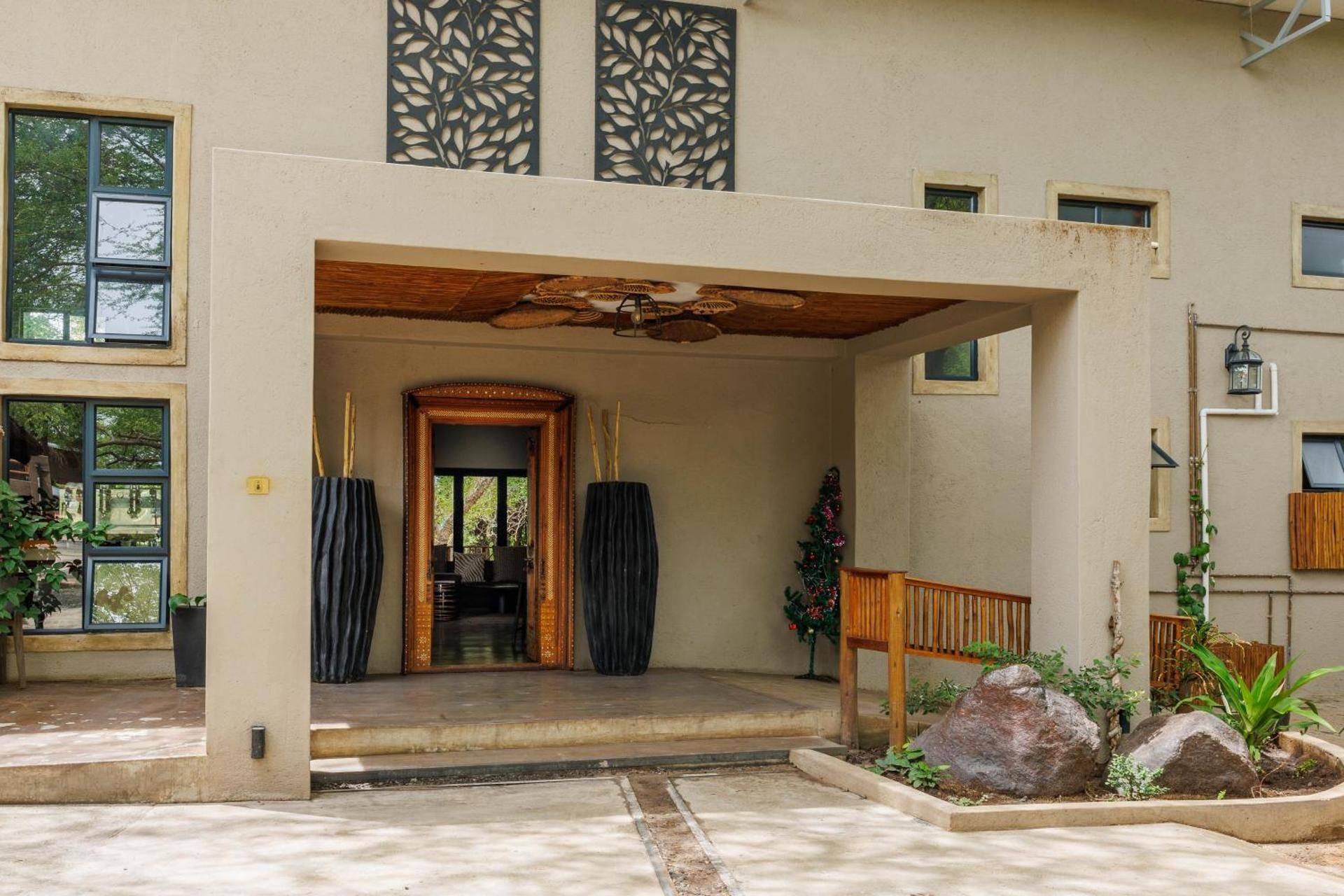 Chobe House Villa and Chalets