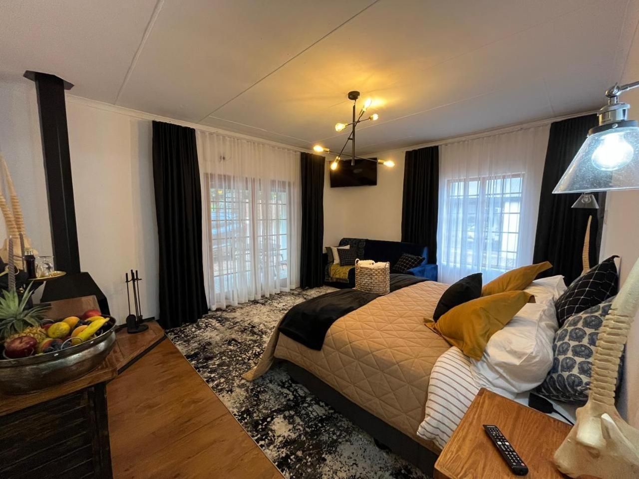 King Room with Spa Bath