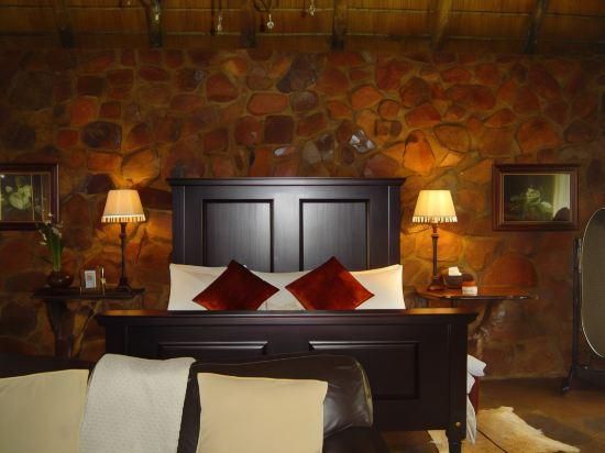 Carmine Suite