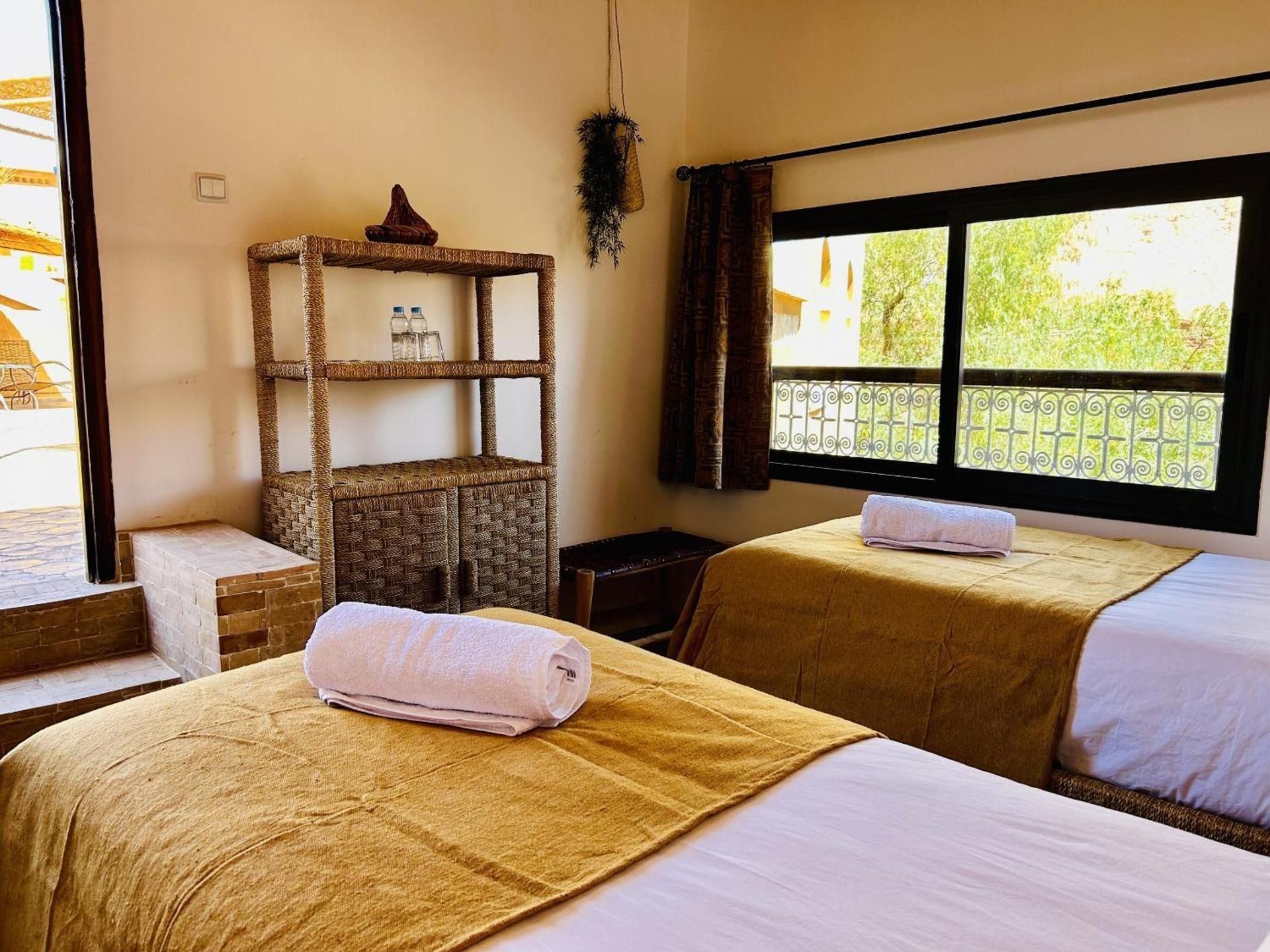 Kasbah Isfoula and spa Small Twin Room 2
