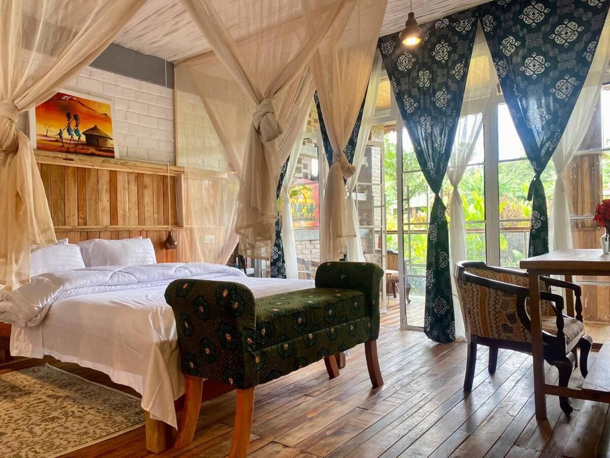 Deluxe Double or Twin Room with Balcony