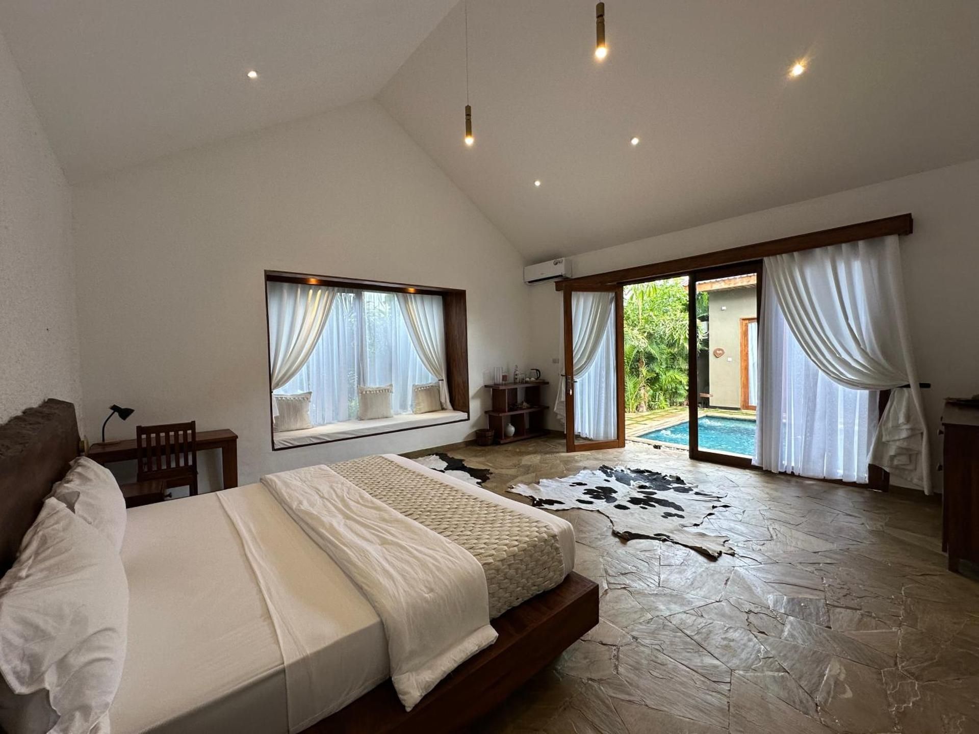 Double Room with Pool View