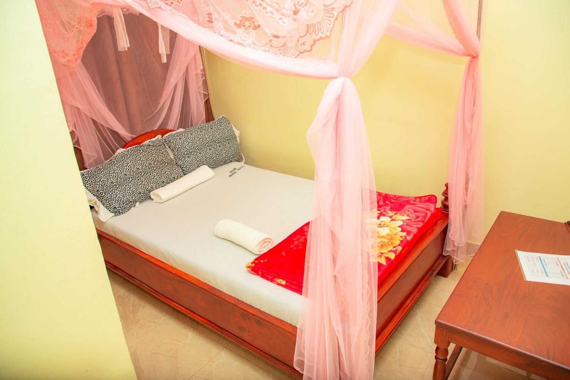 Small Single Room