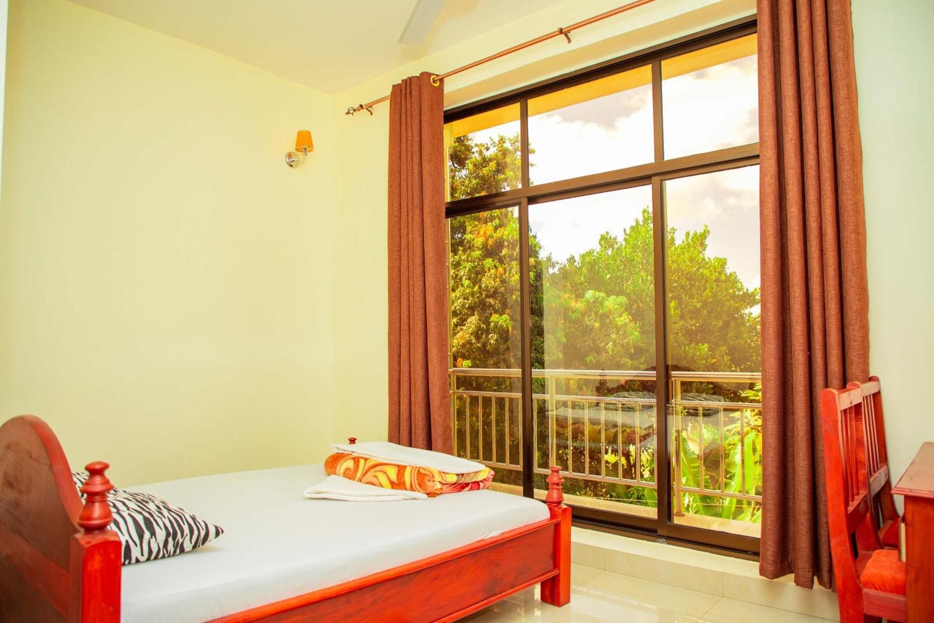 Large Single Room