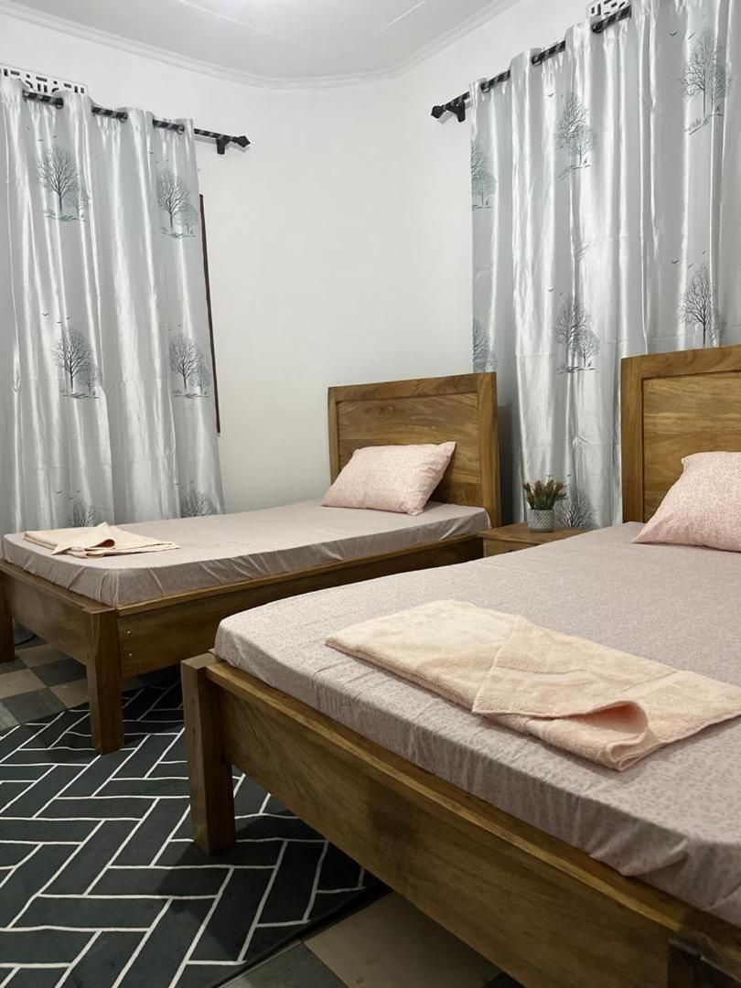 Triple Room with Private Bathroom