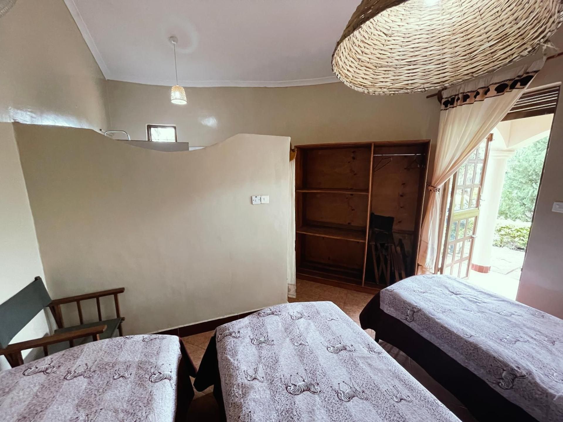 Basic Triple Room