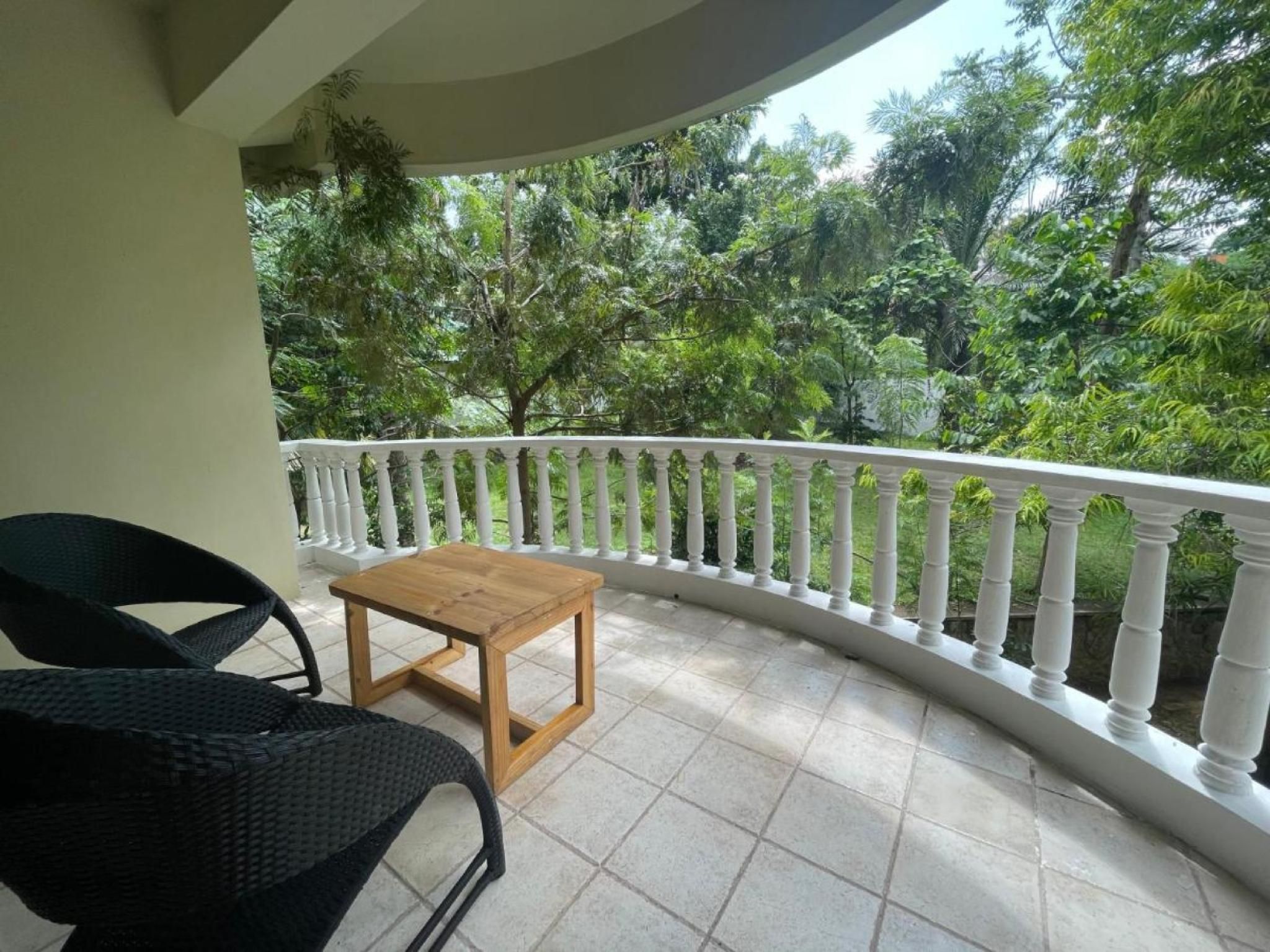 Olivia Guesthouse  Family Room with Balcony