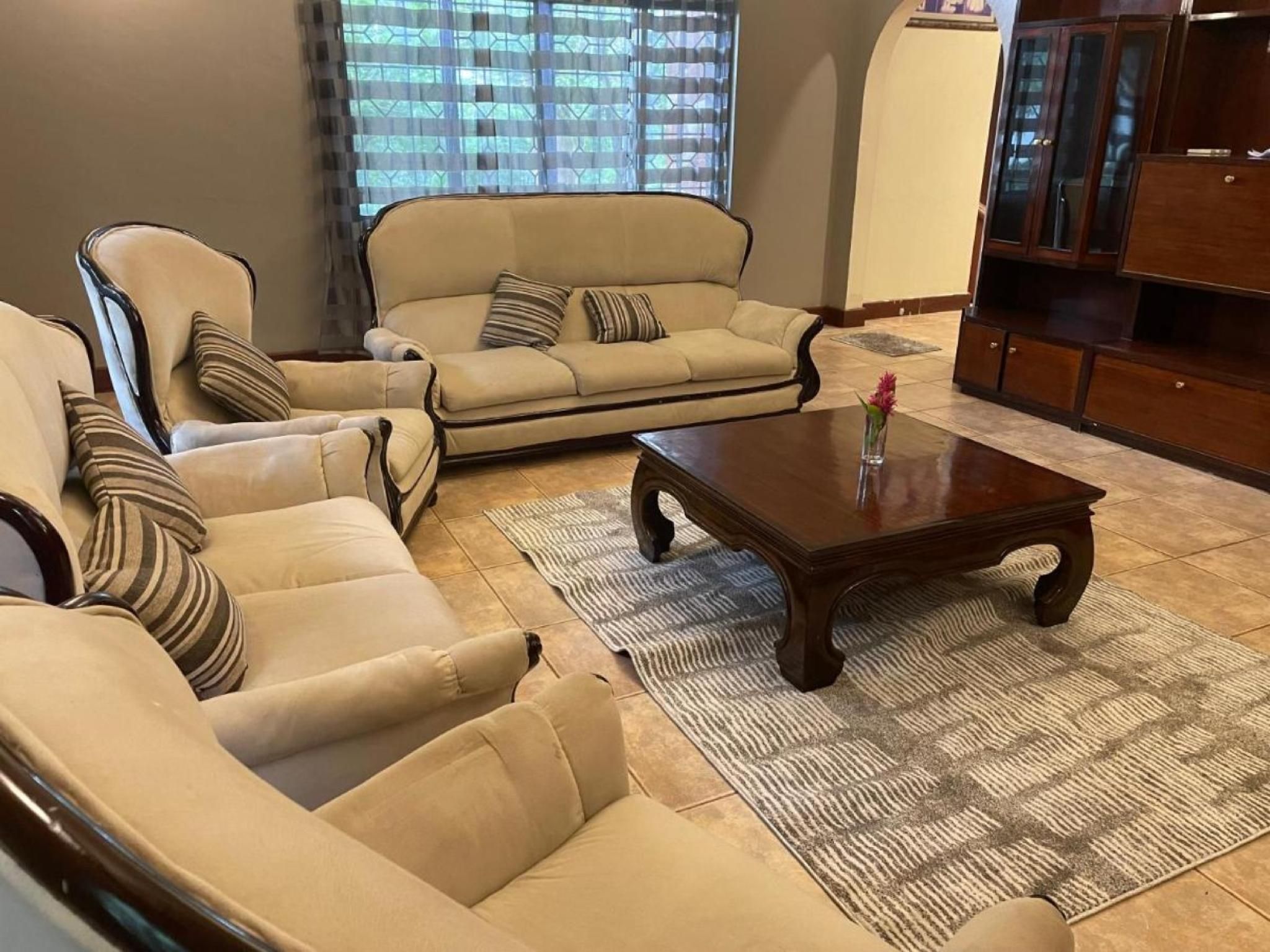 shared lounge/tv area