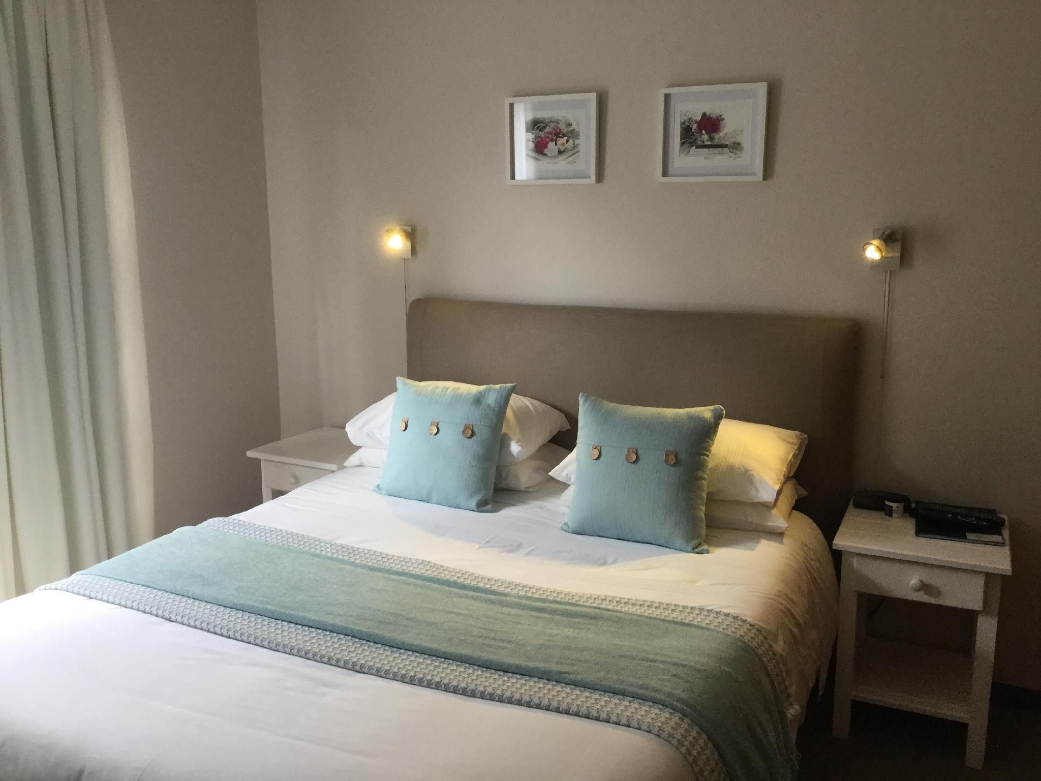 Double Queen Room