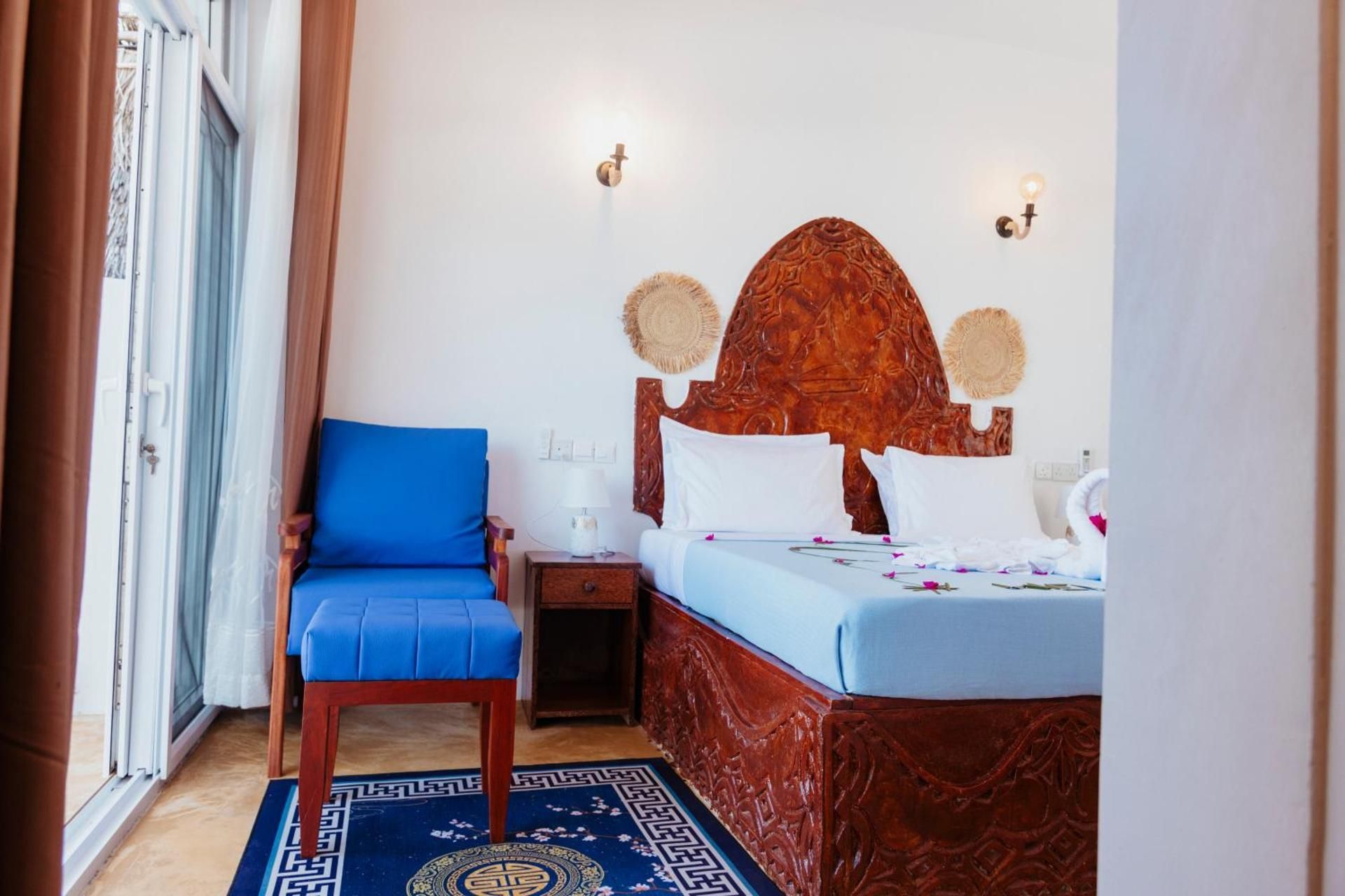 Chaza Beach Hotel Deluxe Double Room with Side Sea View