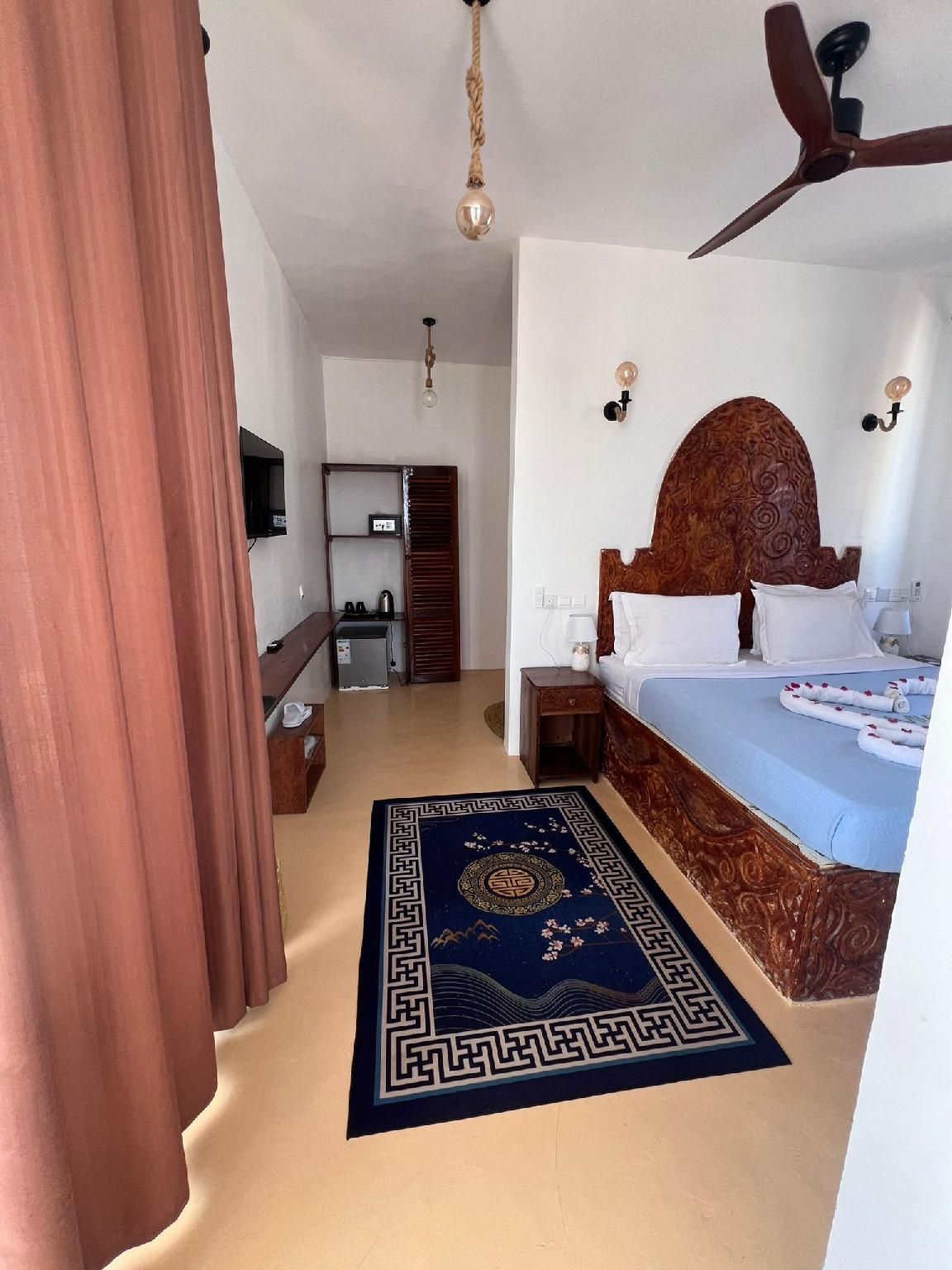 Chaza Beach Hotel Family Room