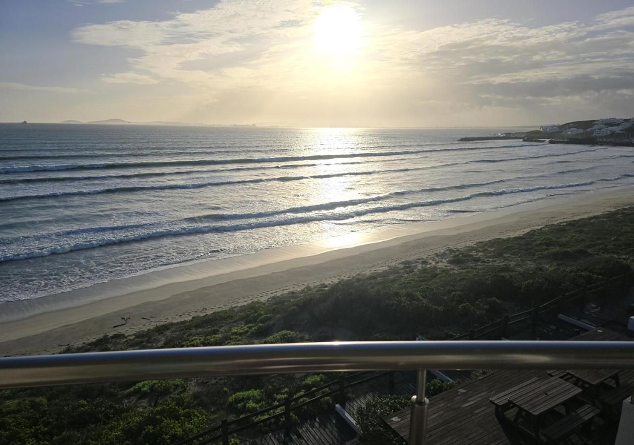 Crystal Lagoon Lodge Classic King Room