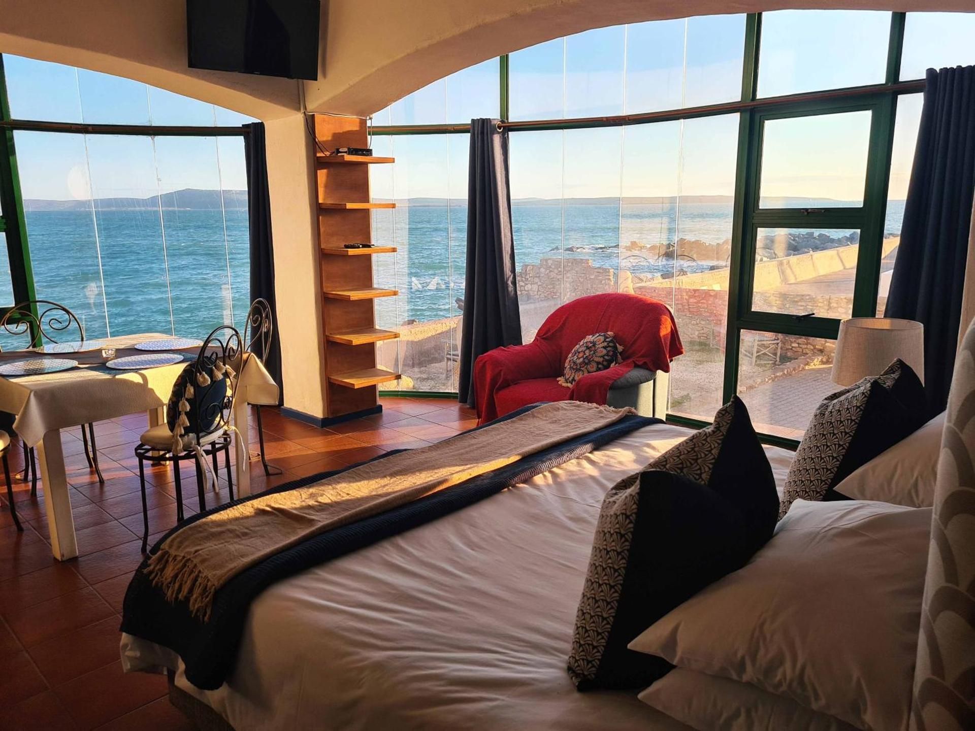 Studio with Sea View