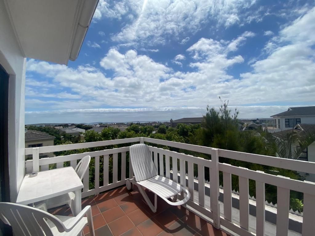 Deluxe Double or Twin Room with Ocean View